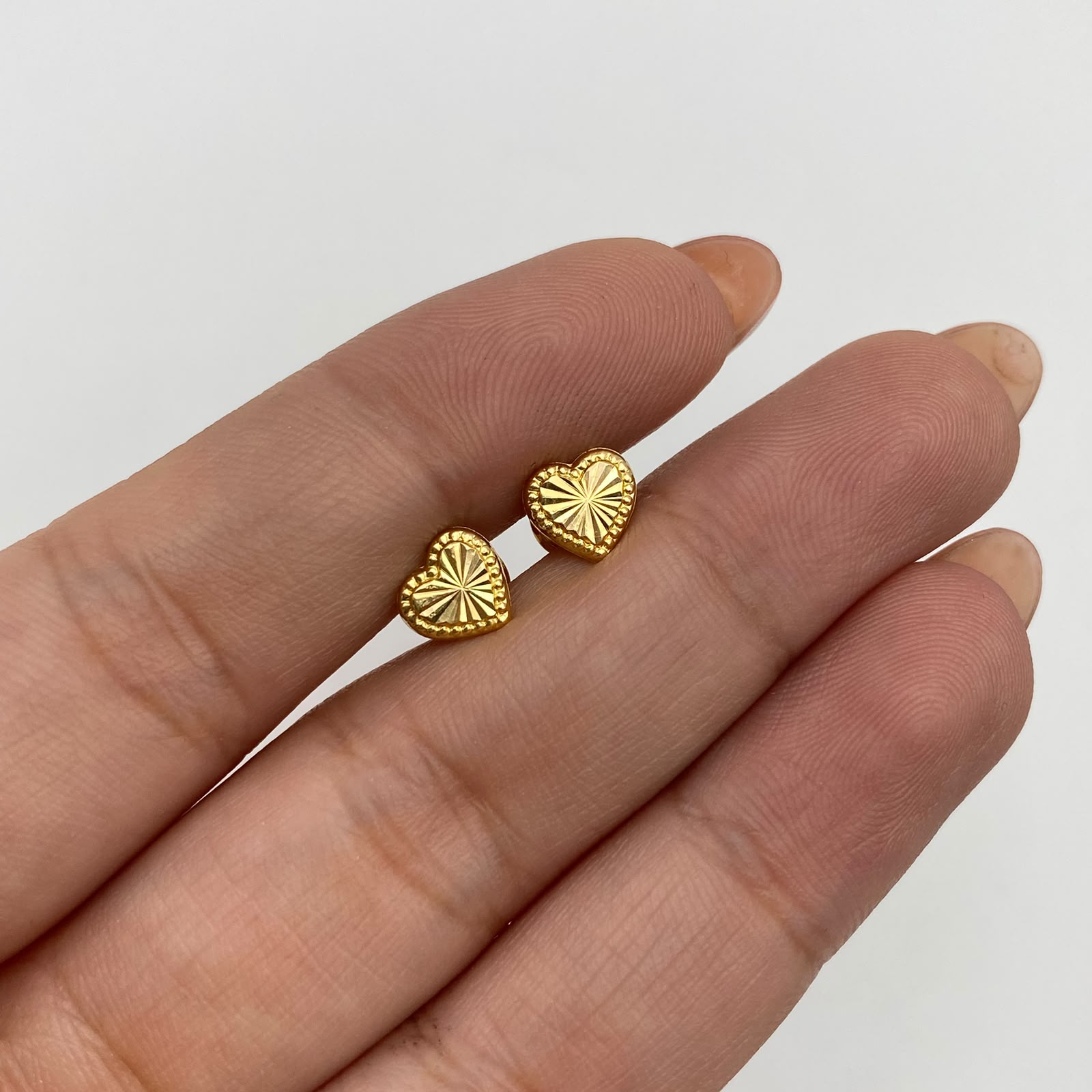 Topos corazón diamantado Oro amarillo 18k 0,45 Gr / 7,10 mm