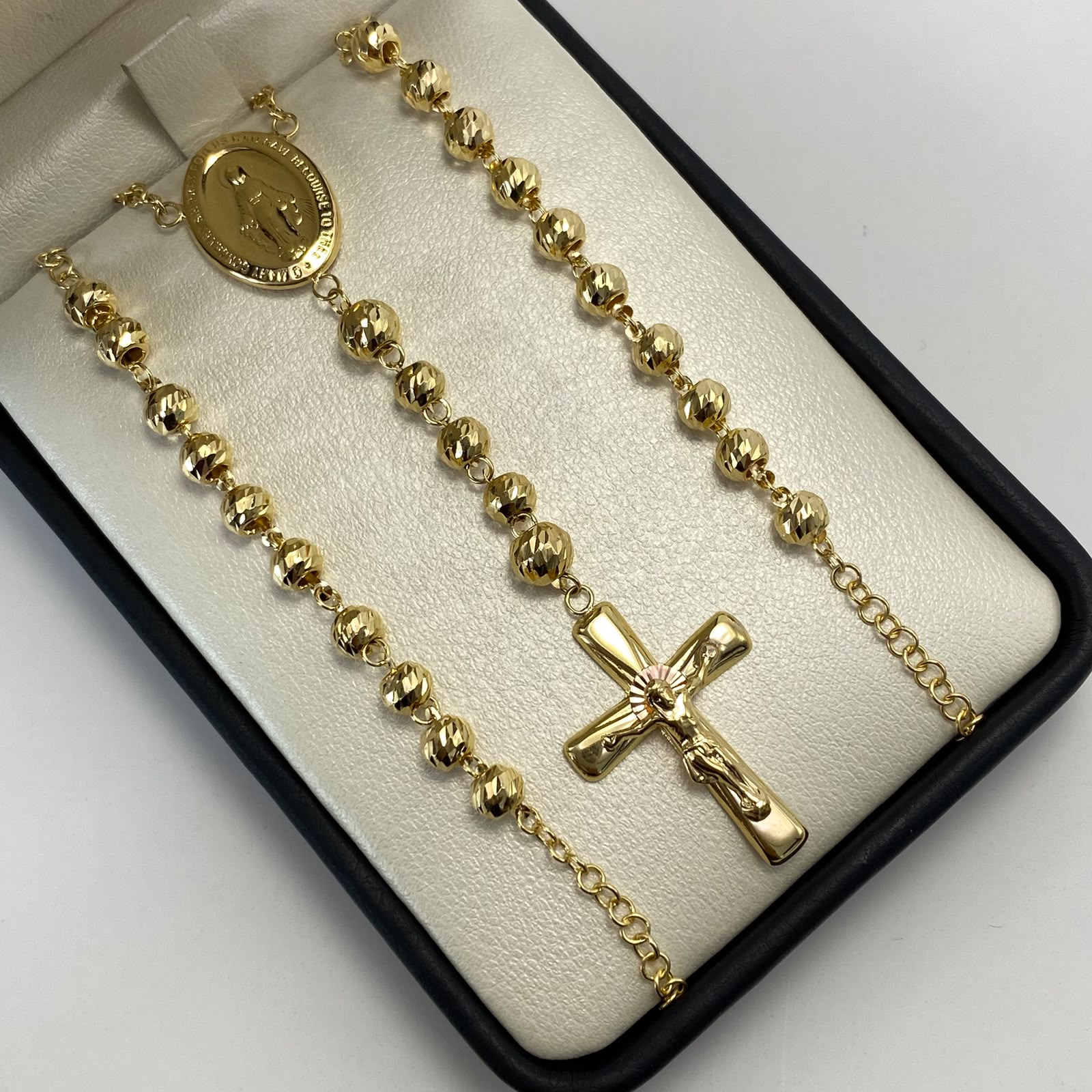 Rosario diamantado cruz cristo lisa  Oro amarillo 15,45 Gr / 5 mm / 60 Cm Broche 0,40