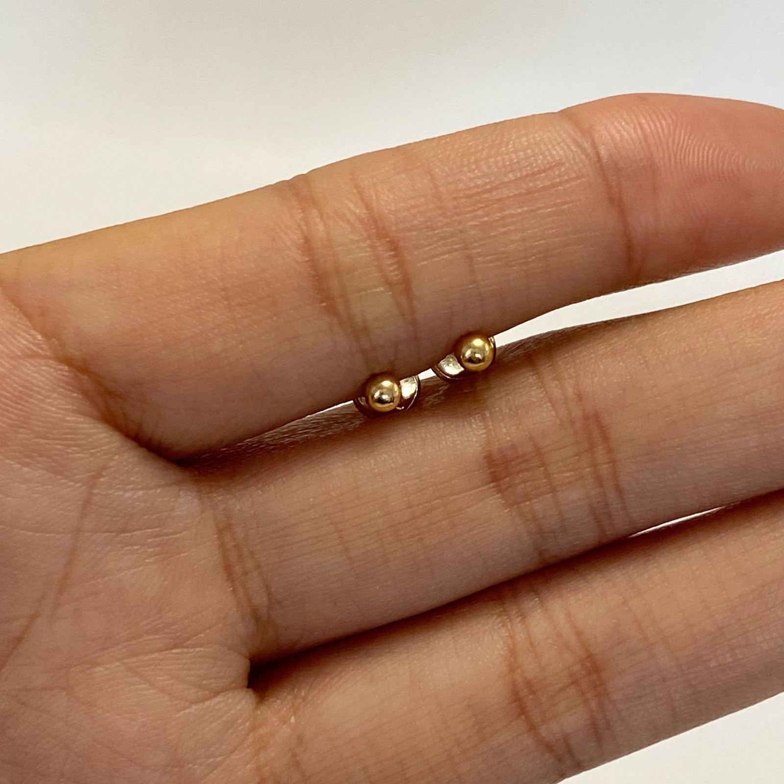 Topos bola lisa 3mm Oro amarillo 18k 0,4 Gr