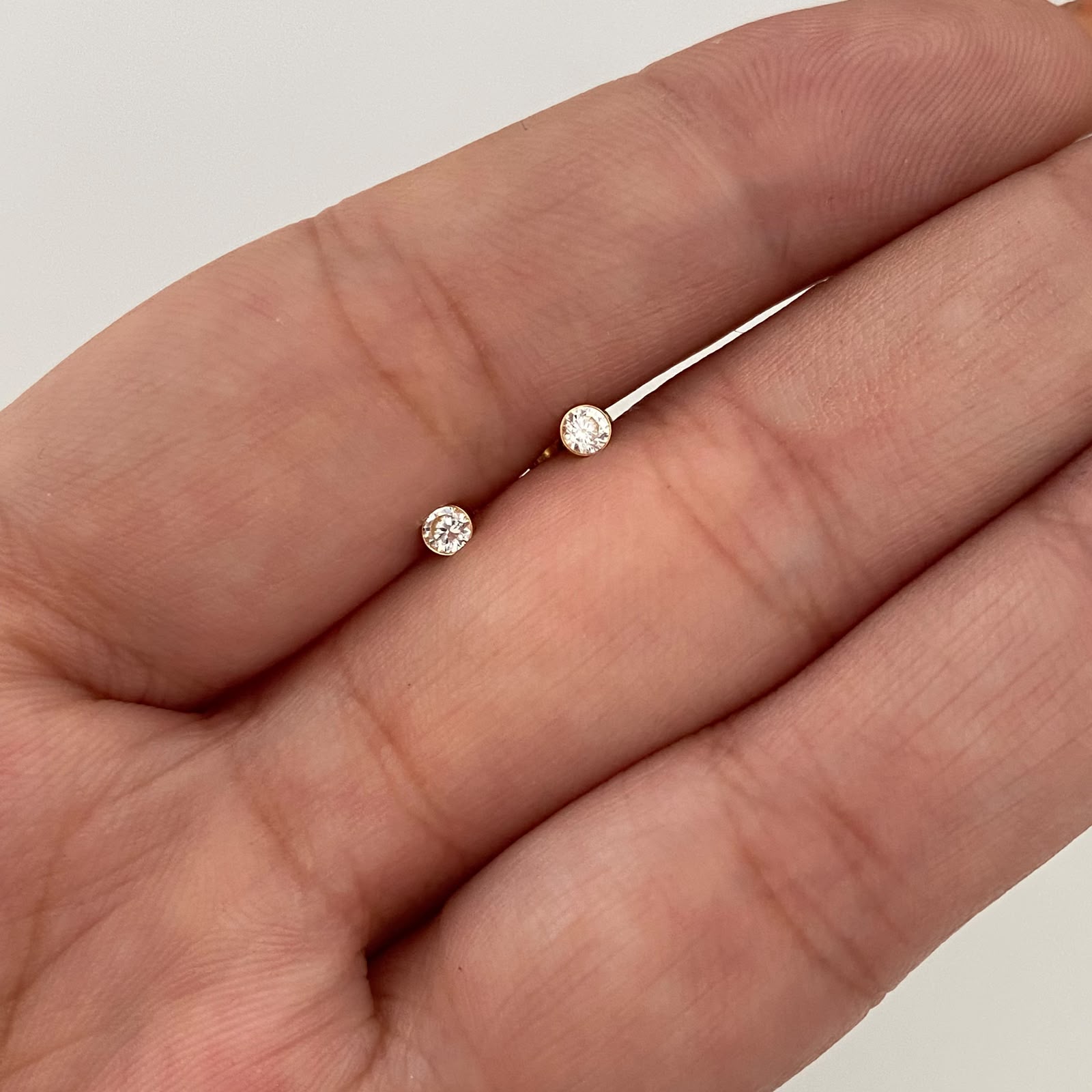 Topos Circon Blanco Oro amarillo 18k 0,4 Gr / 3 mm