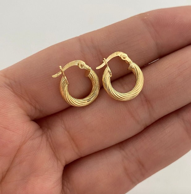 Candonga Entorchada Oro amarillo Oro amarillo 18k 1,4 Gr / 1,5 Cm