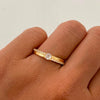 Anillo Solitario Oro amarillo 18k / Talla 8 / 2,3 Gr / 2,9 mm