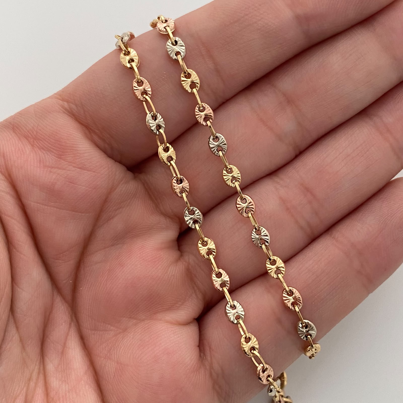 Cadena Gc Diamantado Tres oros 18k 7,00 Gr / 3,5 mm / 52 Cm Broche 0,30