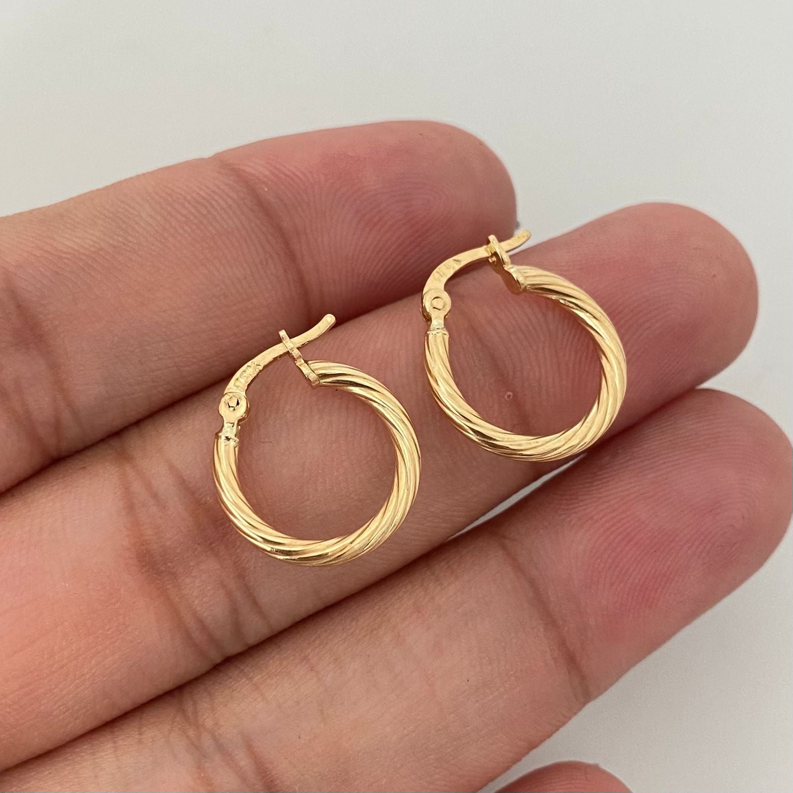 Candonga entorchada Oro amarillo 18k 1,0 Gr / 1,7 Cm