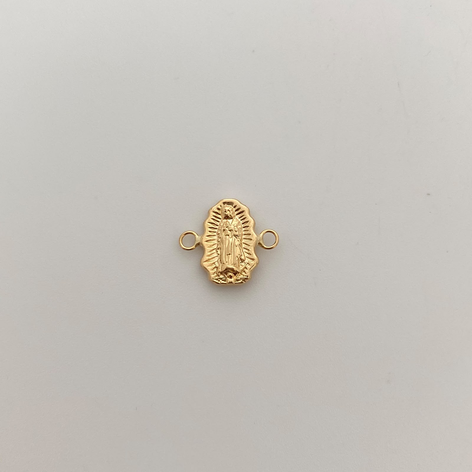 Herraje Virgen De Guadalupe Silueta Oro amarillo 18k 0,6 Gr / 1,5 Cm