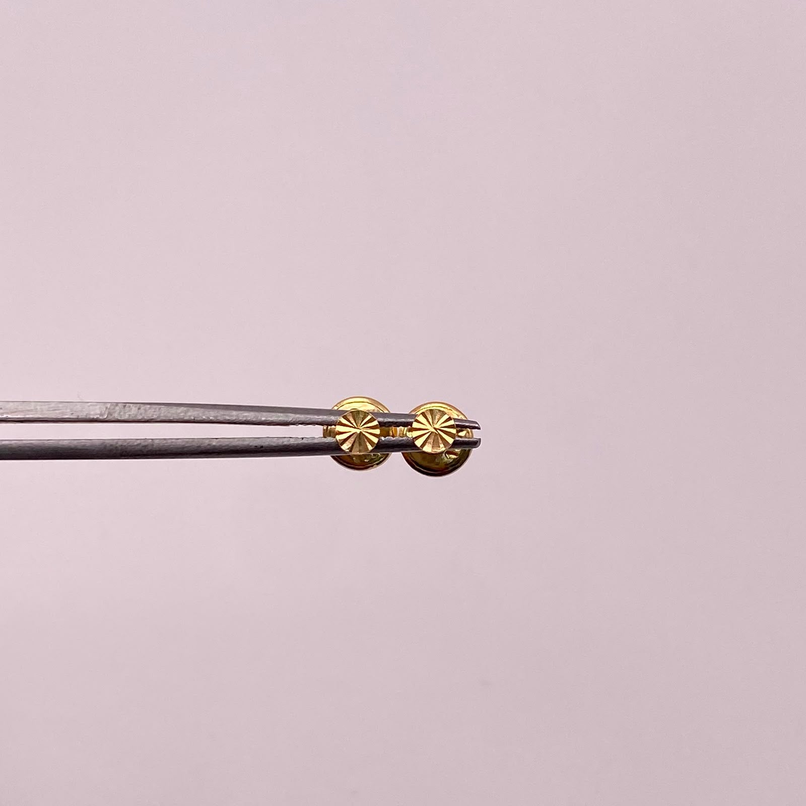 Topos Circulo plano diamantado Oro amarillo 18k 0,4 Gr / 4 mm