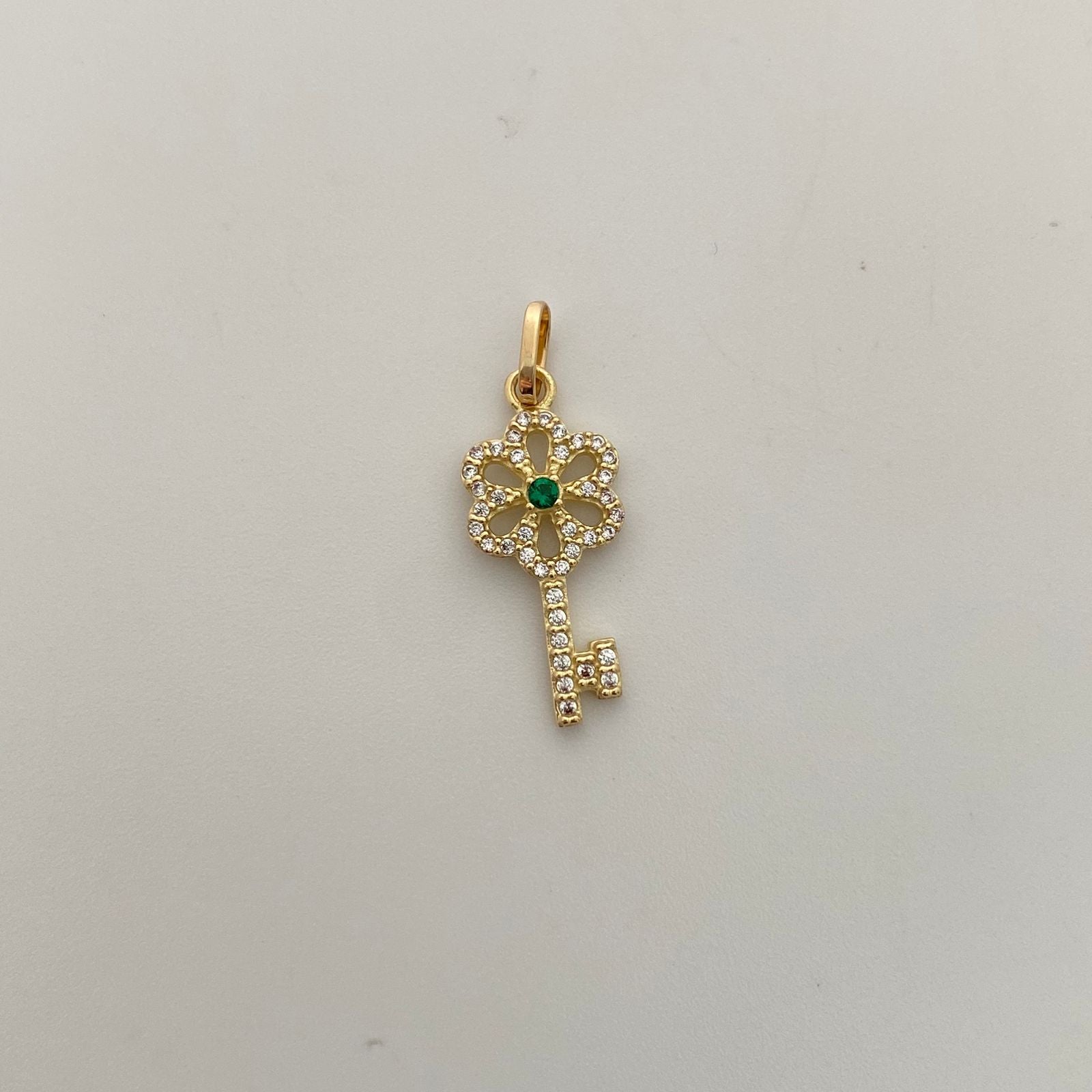 Dije Llave Casting Blanco Oro amarillo 18k 1,25 Gr / 9,4 mm / 2,5 Cm