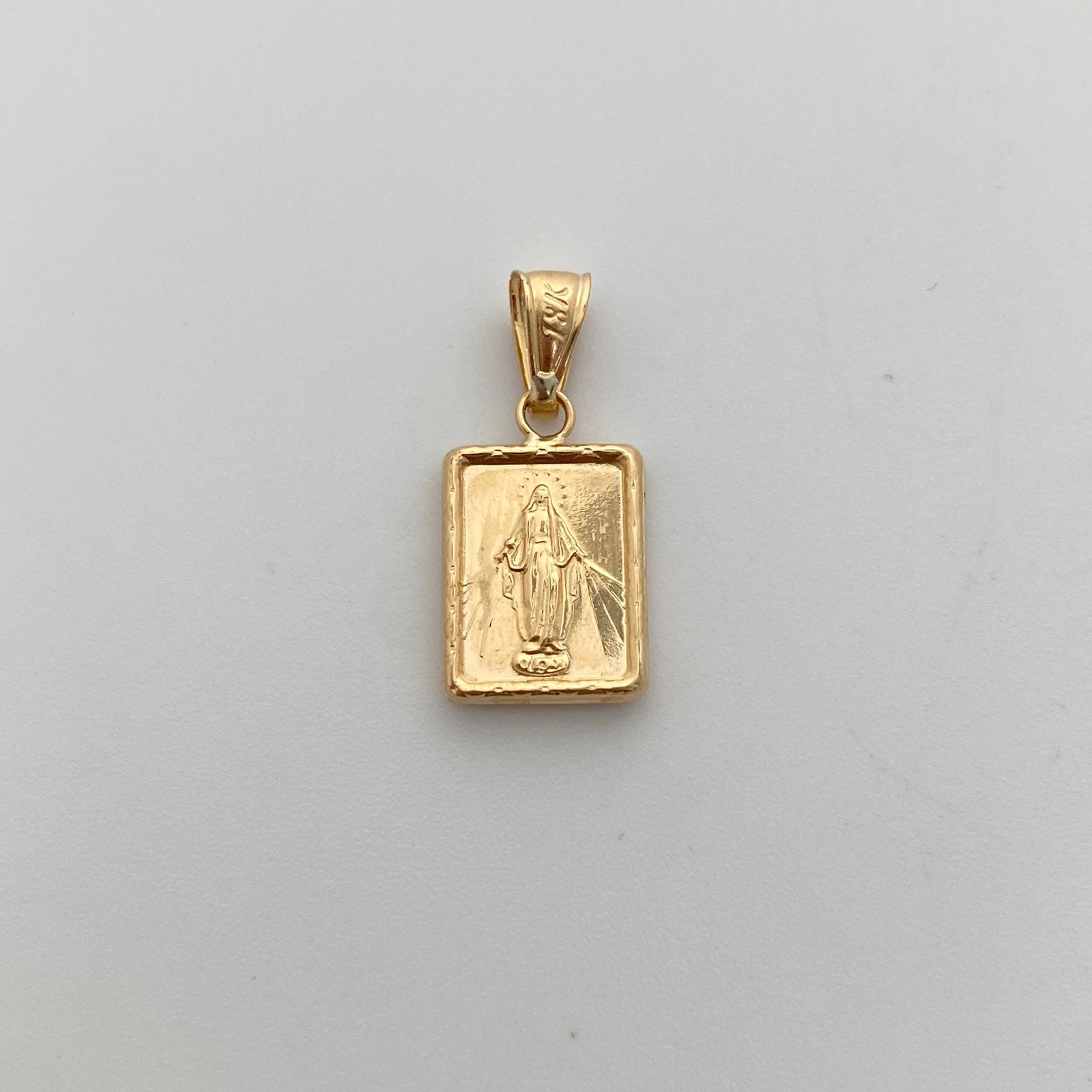 Dije Placa Virgen Milagrosa Oro amarillo 18k 0,95 Gr / 10,2 mm / 2,1 Cm