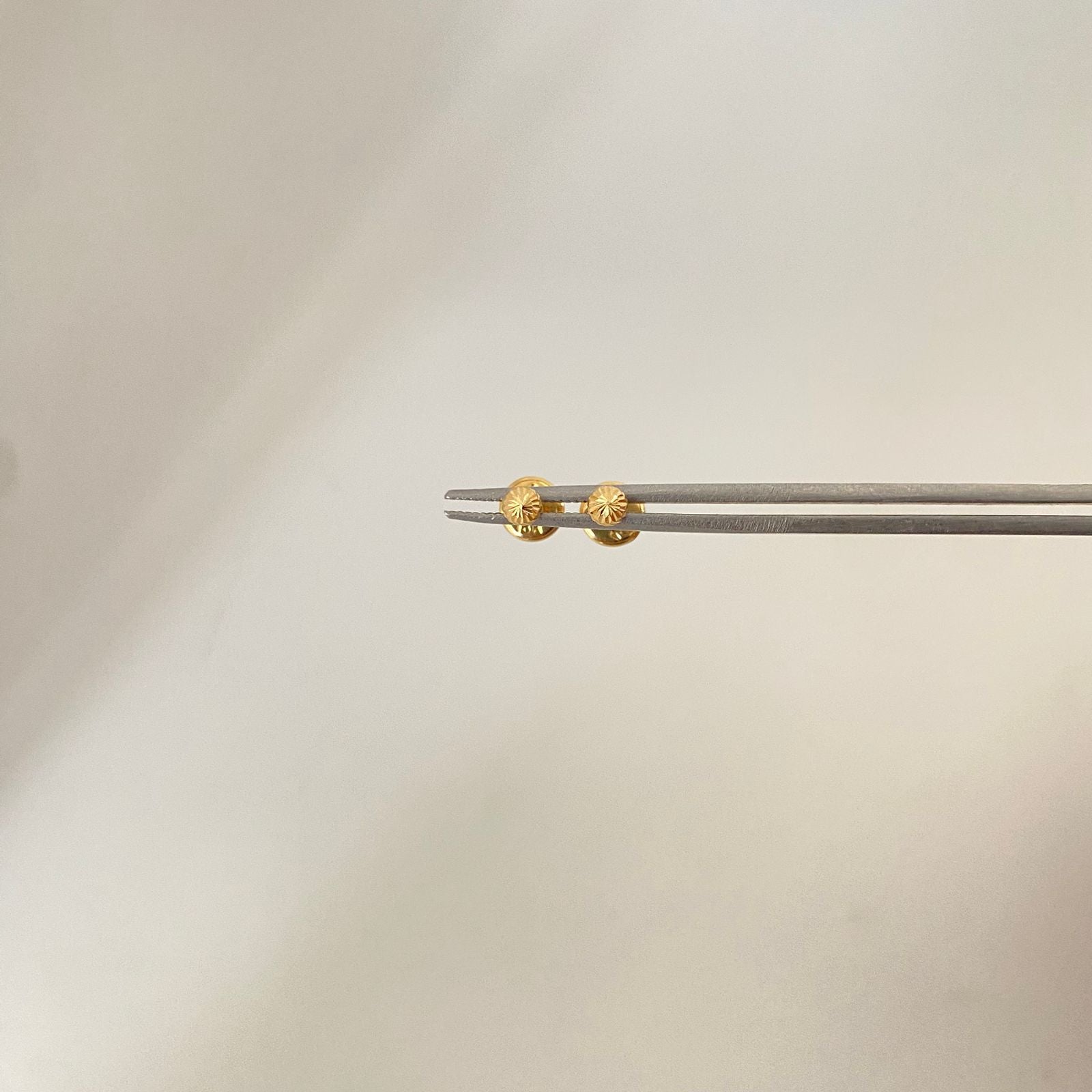 Topos media bola diamantada Oro amarillo 18k 0,4 Gr / 3,0 mm