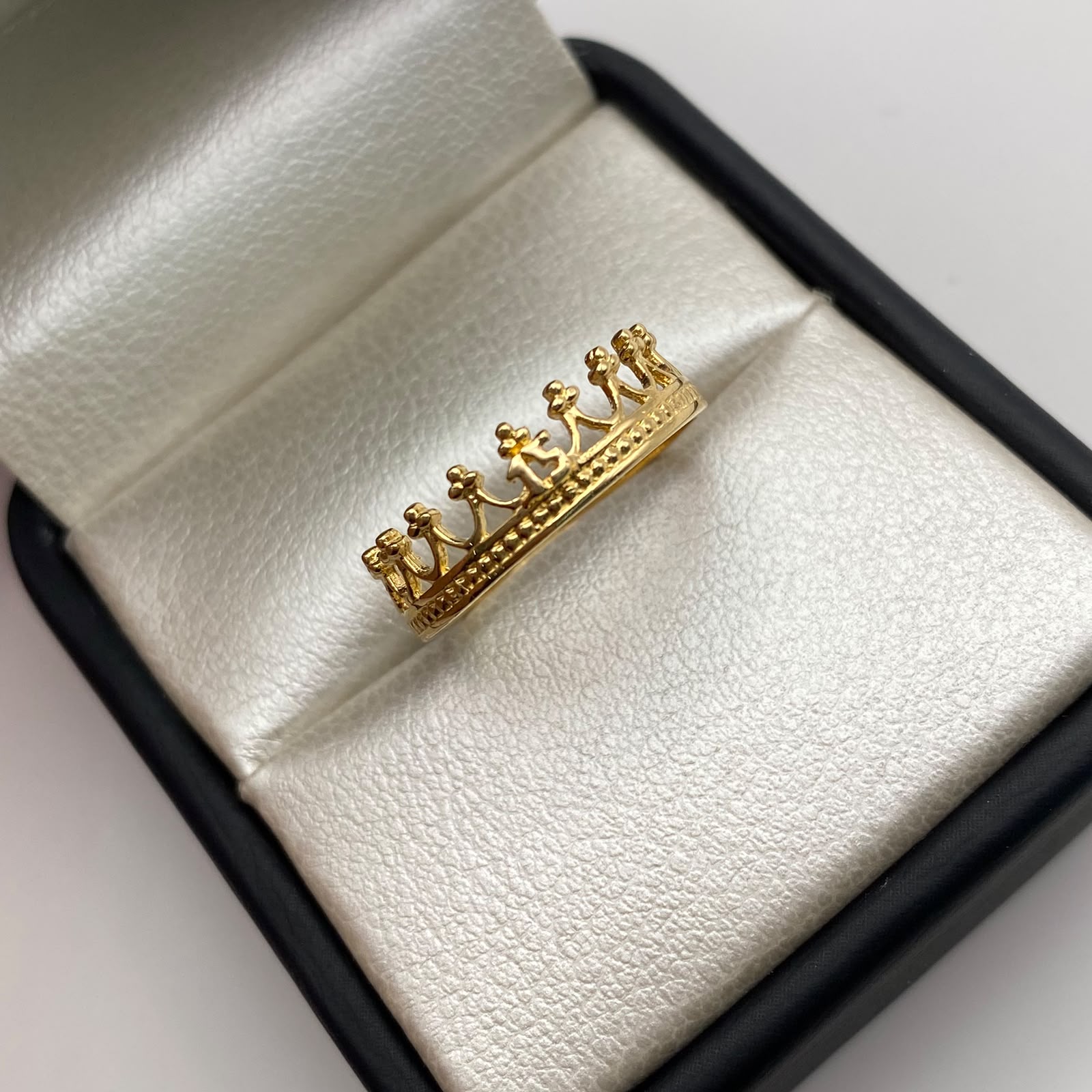 Anillo 15 Corona Oro amarillo 18k / Talla 7 / 1,65 Gr