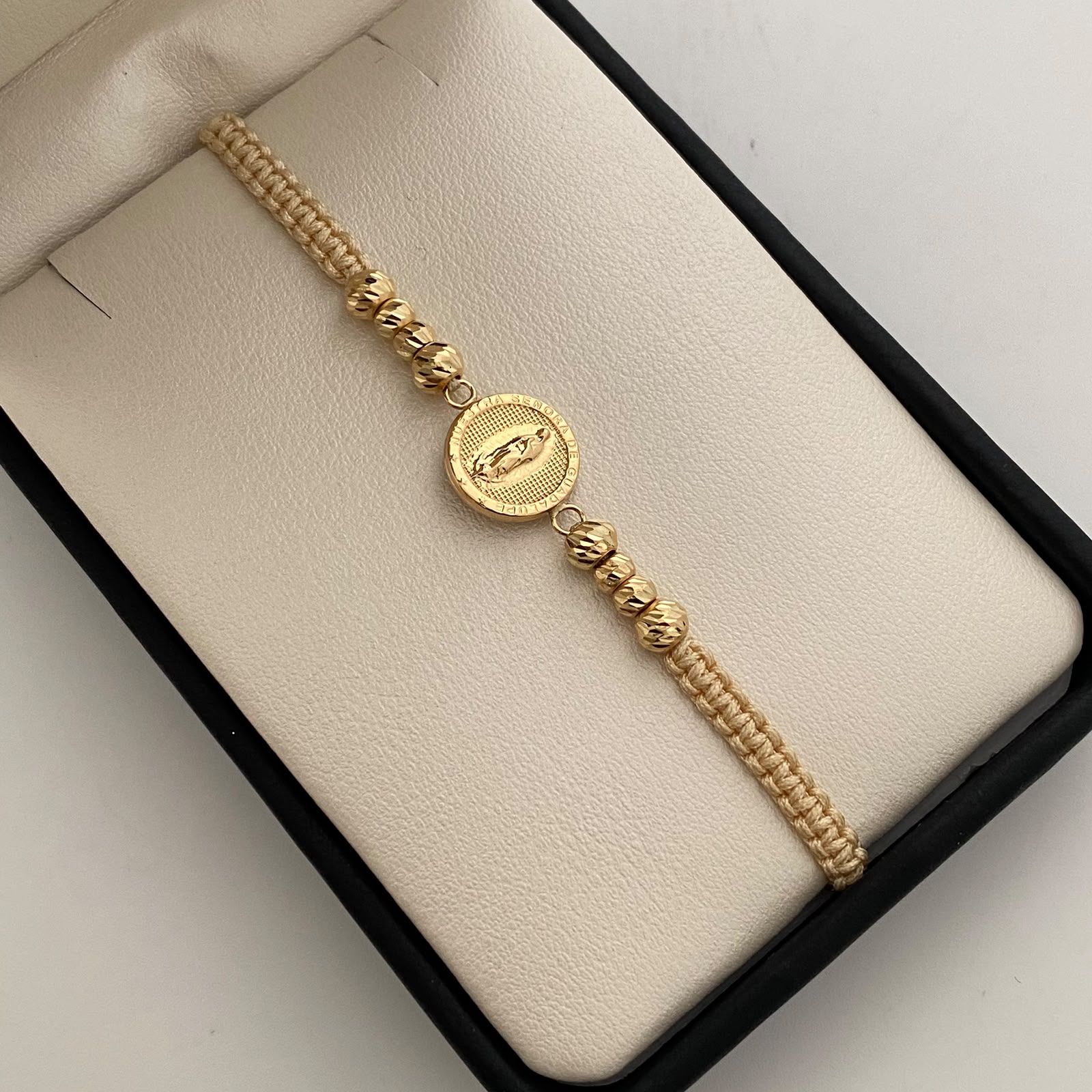 Pulsera tejida Virgen Guadalupe redonda Bolas Diamantadas 5,4 mm Oro amarillo 18k 1,35 Gr
