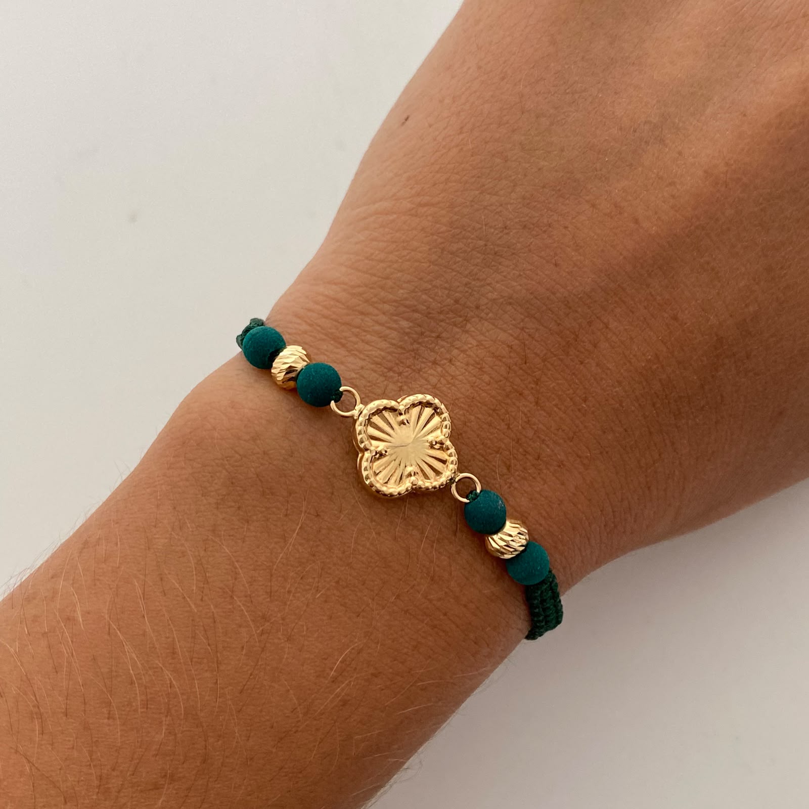 Pulsera tejida Trebol Diamantado bolas diamantadas 5mm verde Oro amarillo 18k 0,95 Gr
