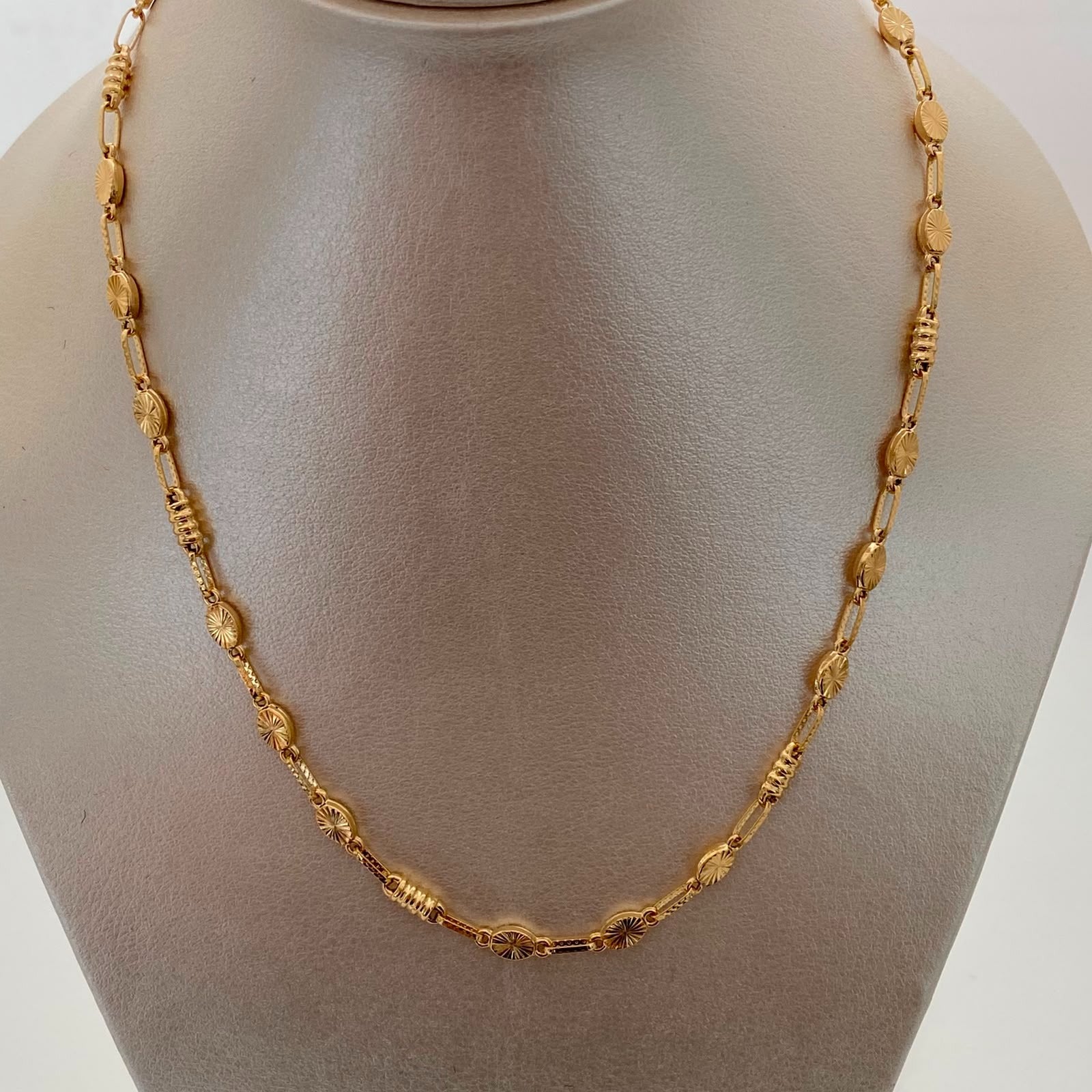 Cadena Cadena Rustica Circulo Diamantado Oro amarillo 18k 9,85 Gr / 3,6 mm / 60 Cm
