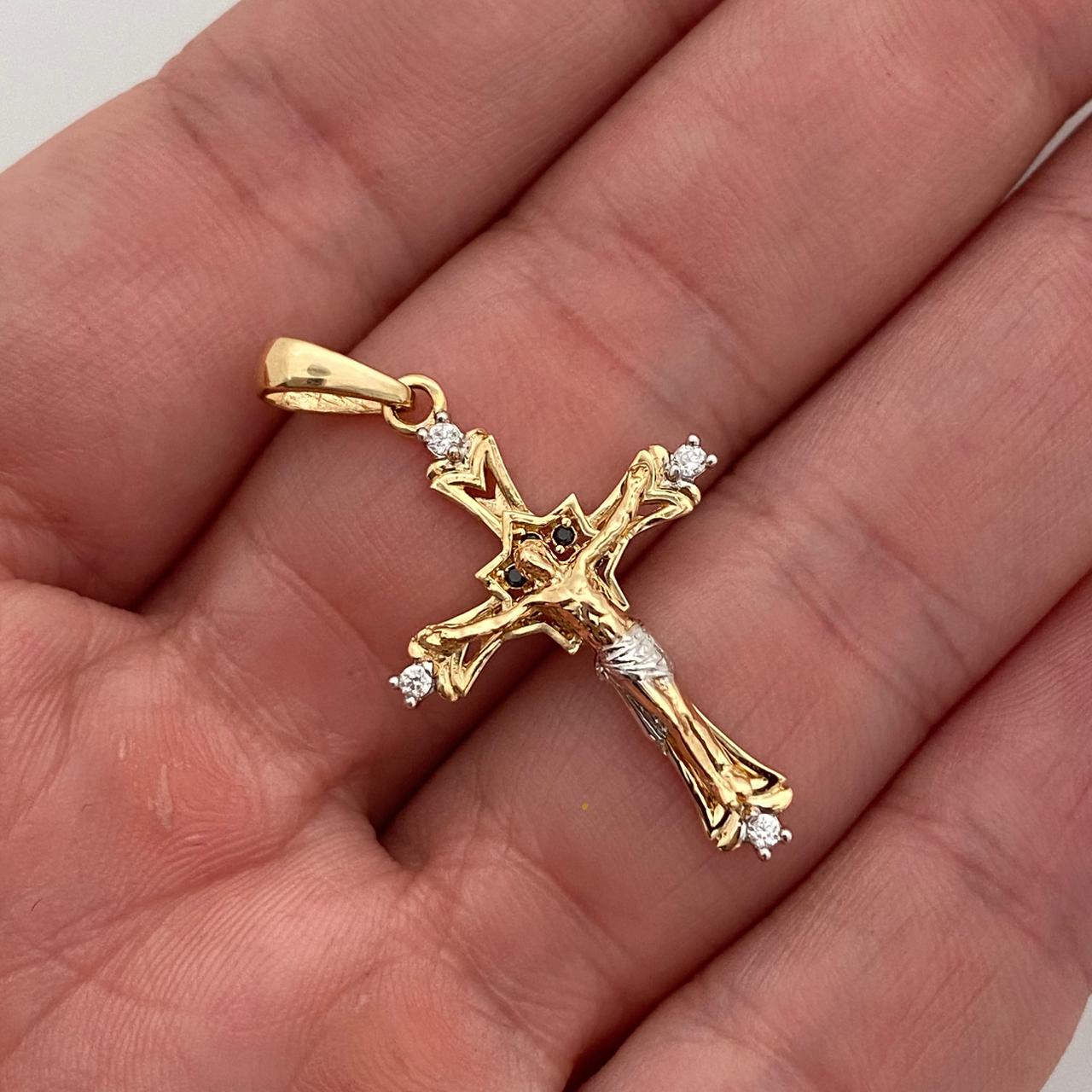 Dije cruz cristo con circones blancos  Oro amarillo 18k 2,85 Gr / 18,7 mm / 3,2 Cm