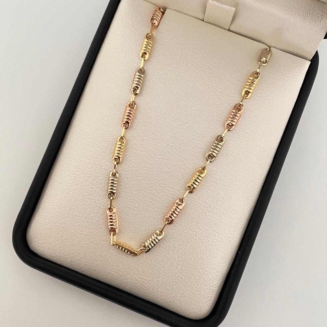 Cadena rustica barriles Tres oros 18k 7,45 Gr / 2,5 mm / 61 Cm Broche 0,40