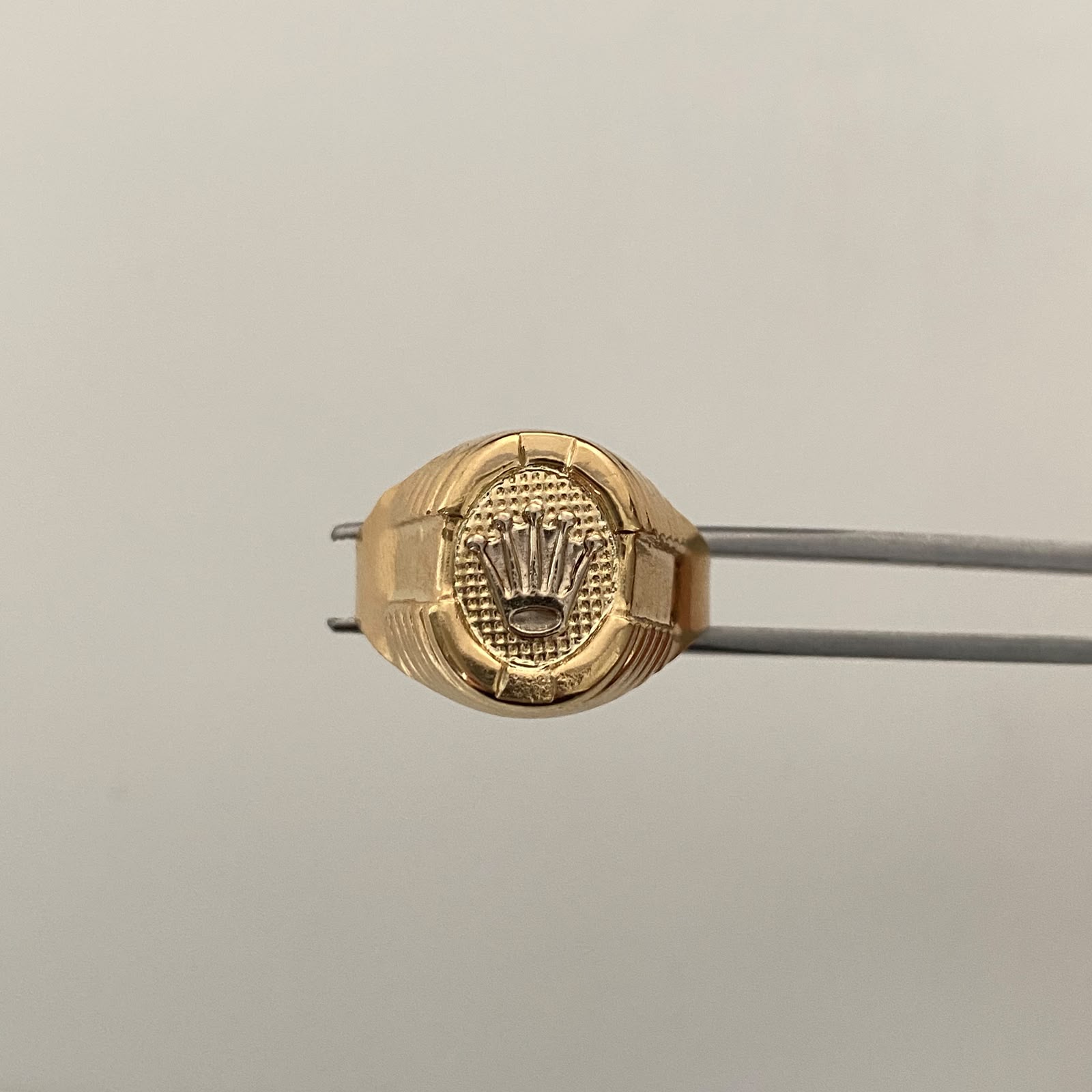 Anillo Corona Rx Oro amarillo y Oro blanco 18k / Talla 10 / 3,75 Gr / 4,2 mm
