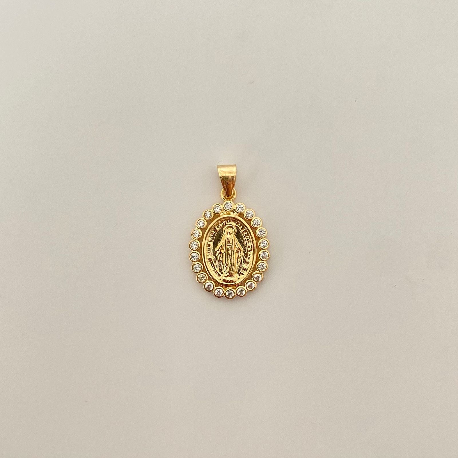Dije virgen milagrosa borde bolitas circones Oro amarillo 18k 1,25 Gr / 2,2 Cm