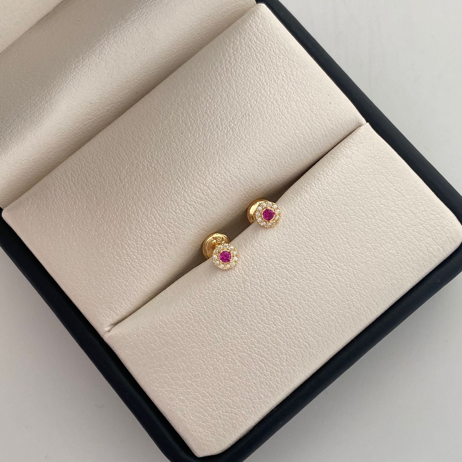 Topos Circular circones blancos y fucsia Oro amarillo 18k 0,6 Gr / 4,5 mm