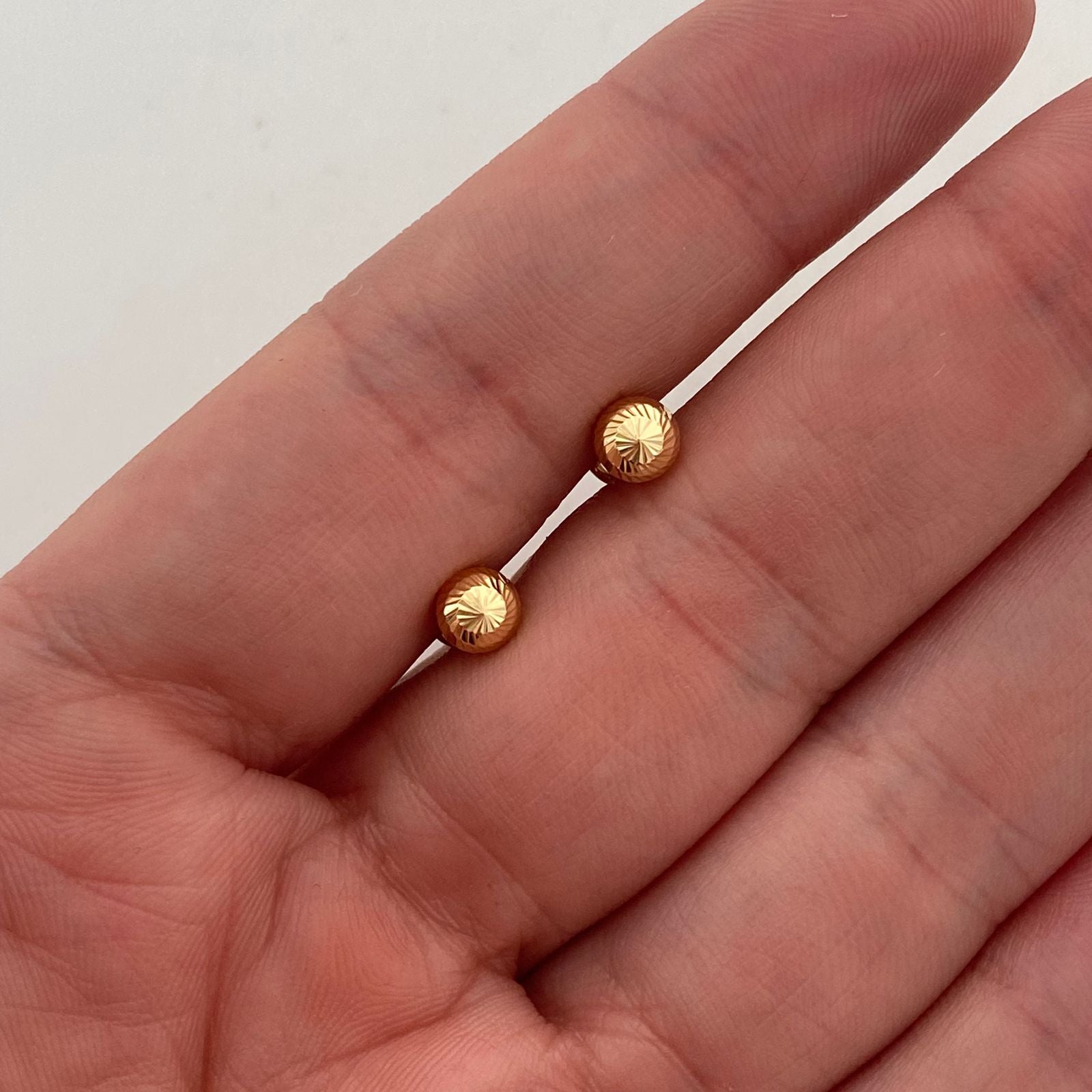 Topos Bola Diamantada 5mm Oro amarillo 18k 0,6 Gr