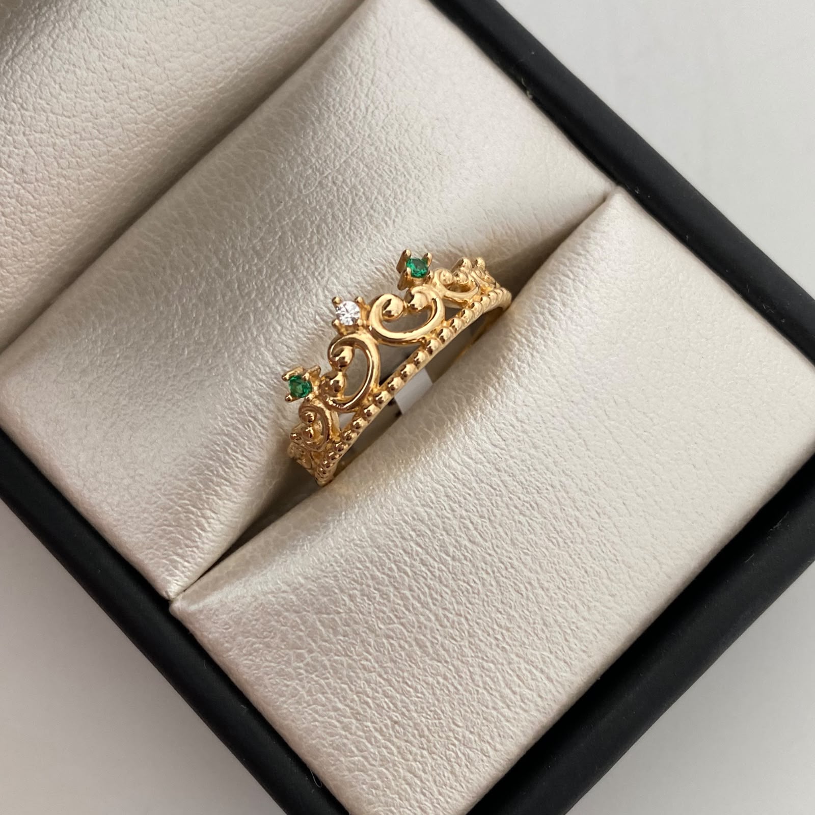 Anillo 15 Corona Casting Verde Oro amarillo 18k / Talla 6 / 2,25 Gr