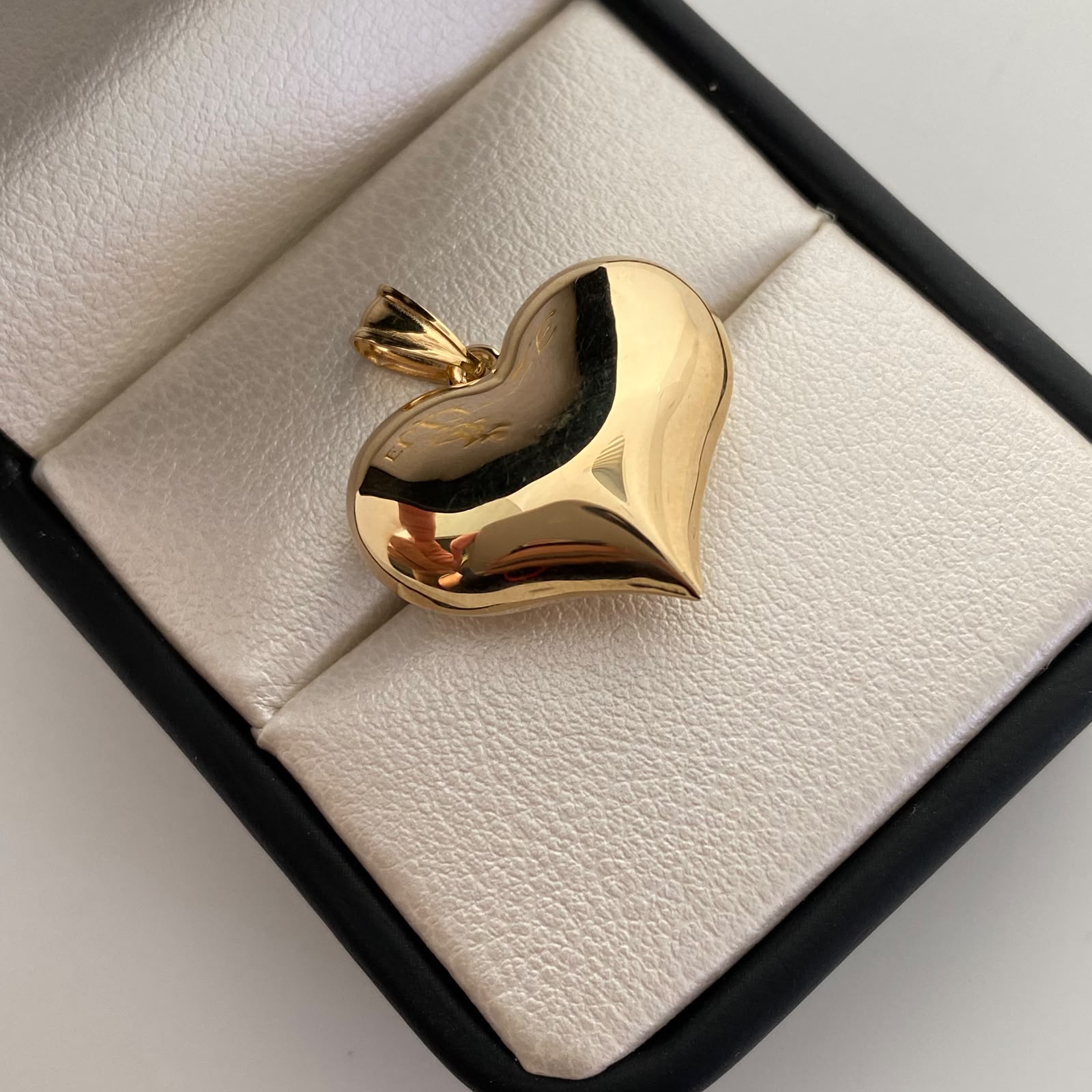 Dije It Corazon Inflado Oro amarillo 18k +6 / 2,15 Gr / 22,8 mm / 2,5 Cm