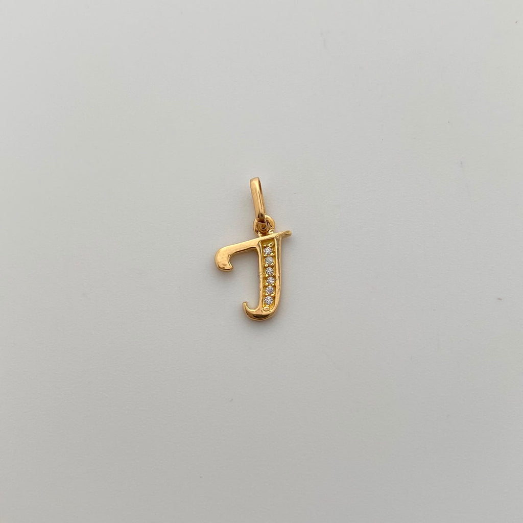 Dije Letra J Casting Oro amarillo 18k 0,75 Gr / 9,7 mm / 1,7 Cm