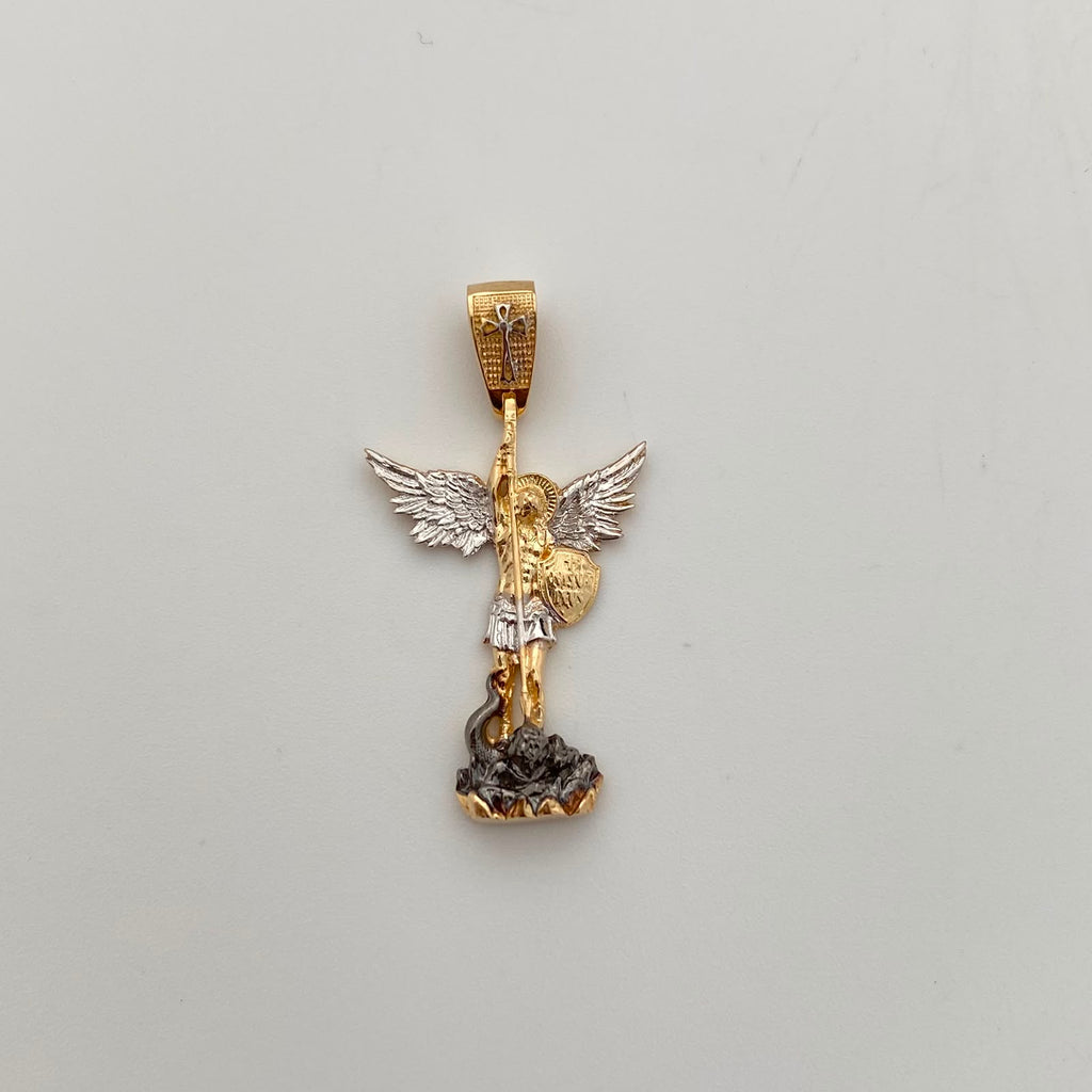 Dije San Miguel Arcangel Silueta Oro amarillo y Oro blanco 18k 4,45 Gr / 17,0 mm / 3,1 Cm