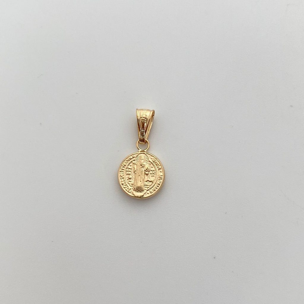 Dije San Benito Oro amarillo 18k 0,55 Gr / 10,3 mm / 1,9 Cm