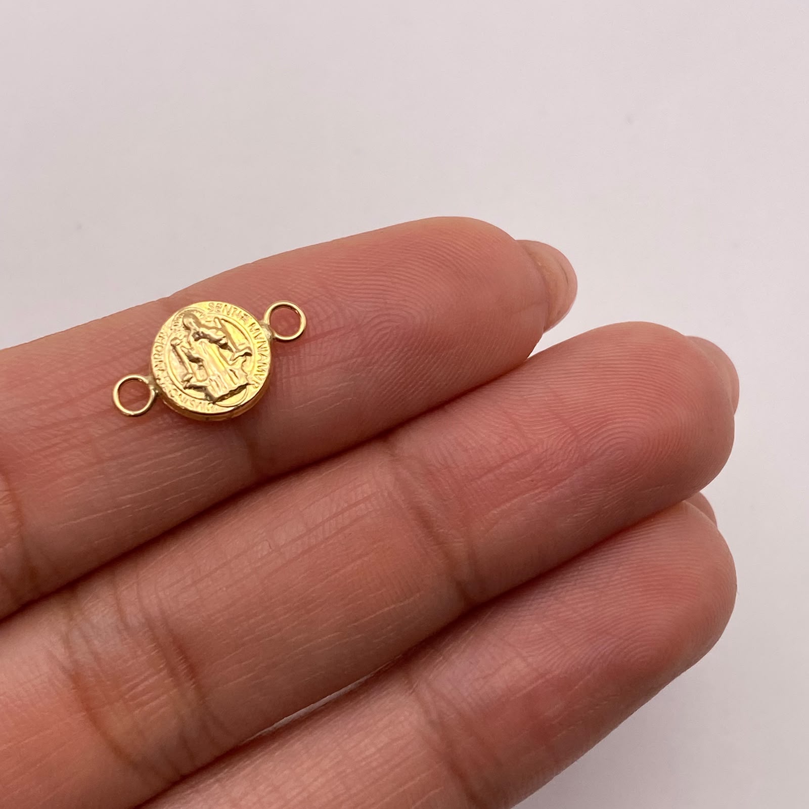 Herraje san benito Oro amarillo 18k 0,34 Gr / 1,3 Cm