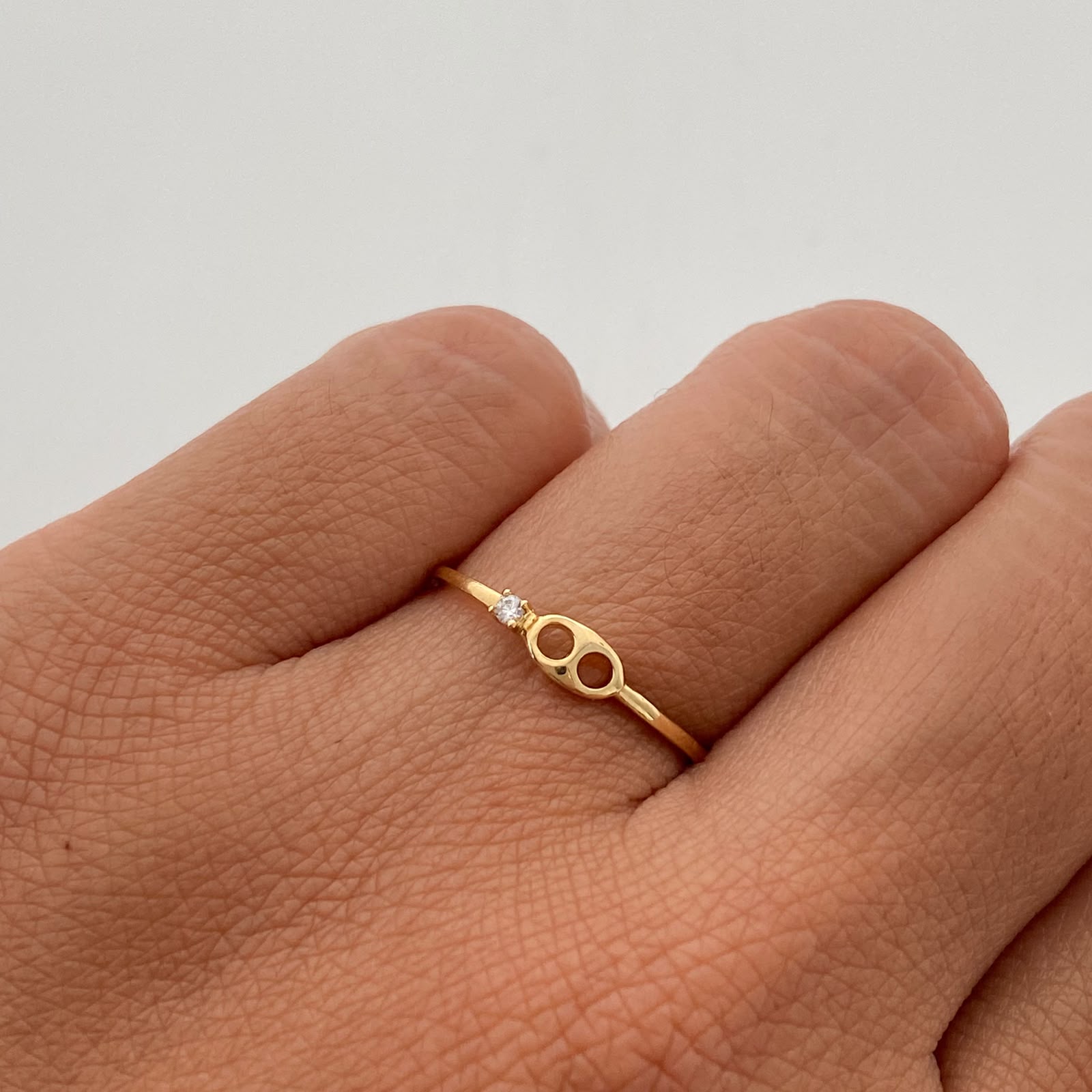 Anillo Gc Circon Blanco Oro amarillo 18k / Talla 6 / 0,9 Gr / 1,1 mm