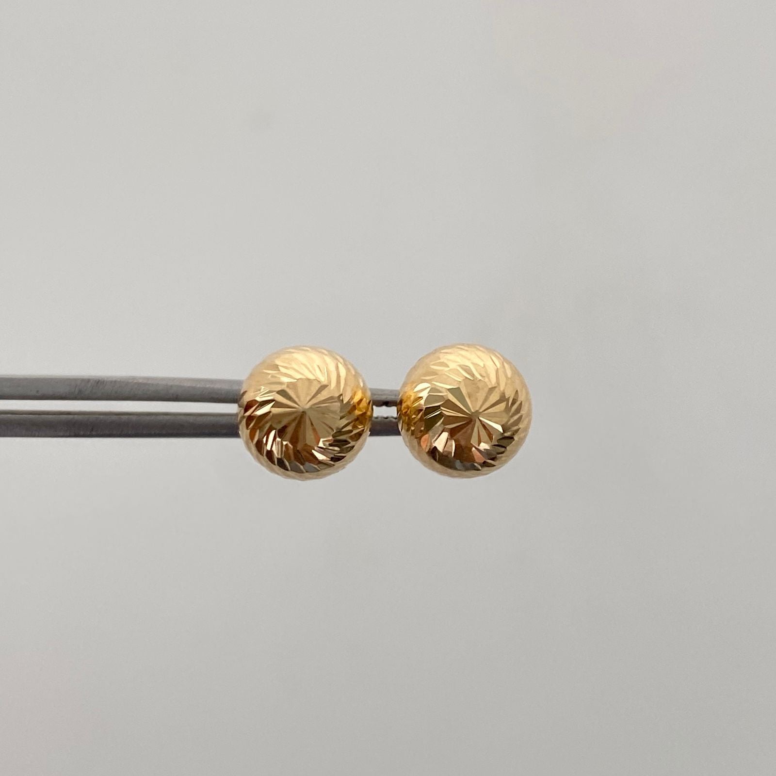 Topos Bola Diamantado 8mm Oro amarillo 18k 1,2 Gr