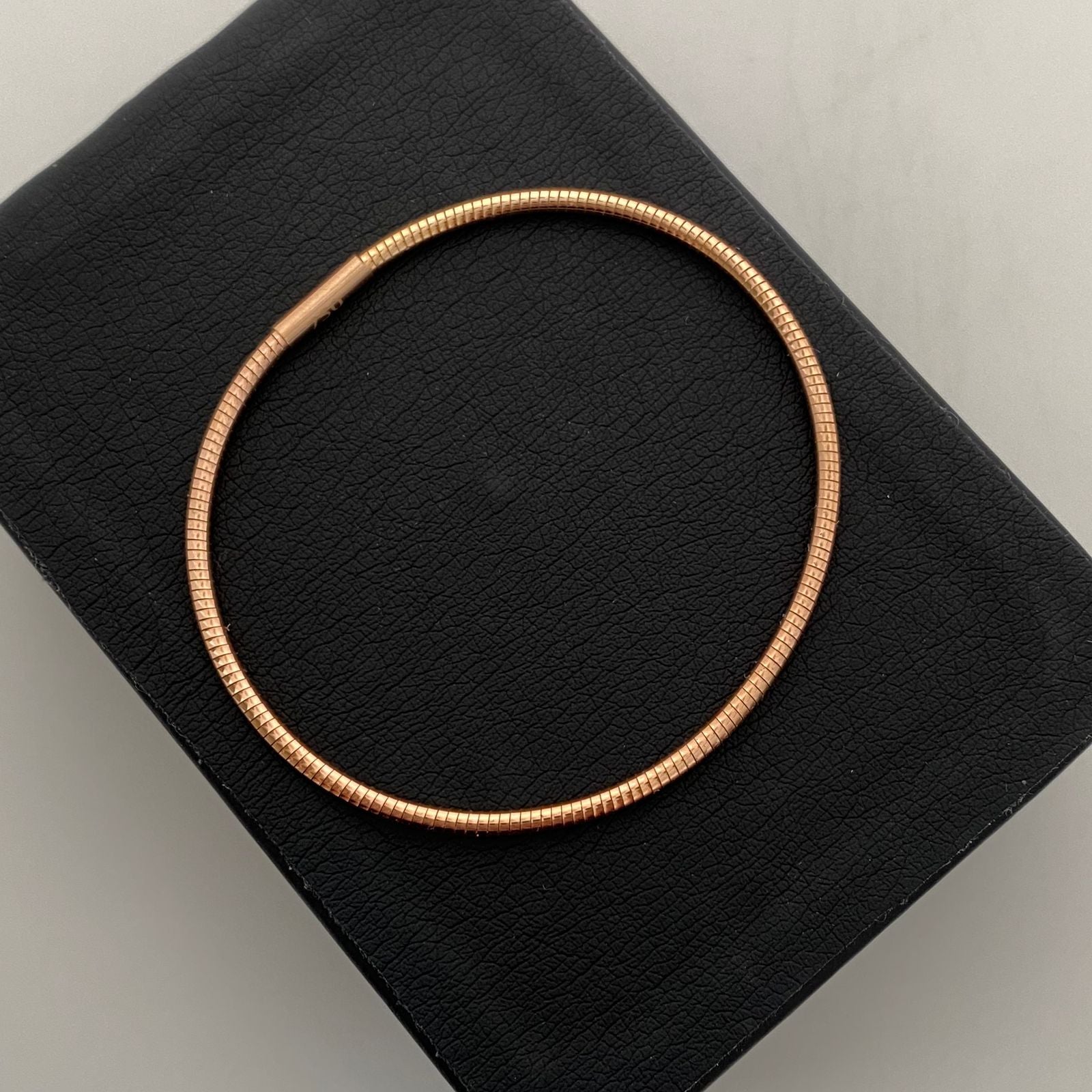 Aro It Enresortado Oro rosa 18k +4 / 1,95 Gr / 2,3 mm