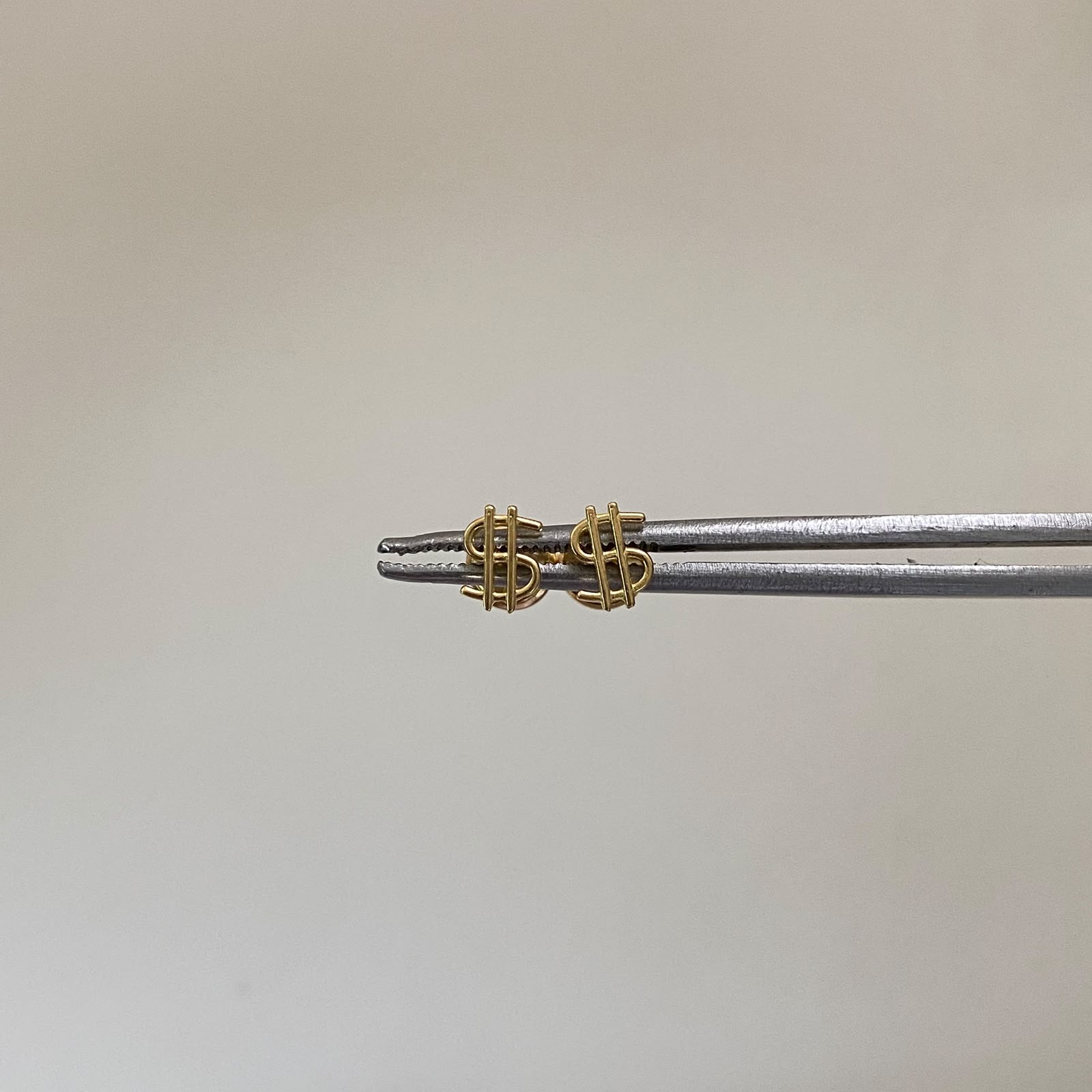 Topos signo peso  Oro amarillo 18k 0,55 Gr / 6 mm