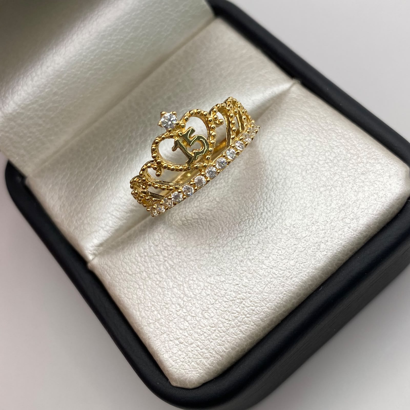 Anillo 15 Casting Blanco Oro amarillo 18k / Talla 7 1/2 / 2,65 Gr