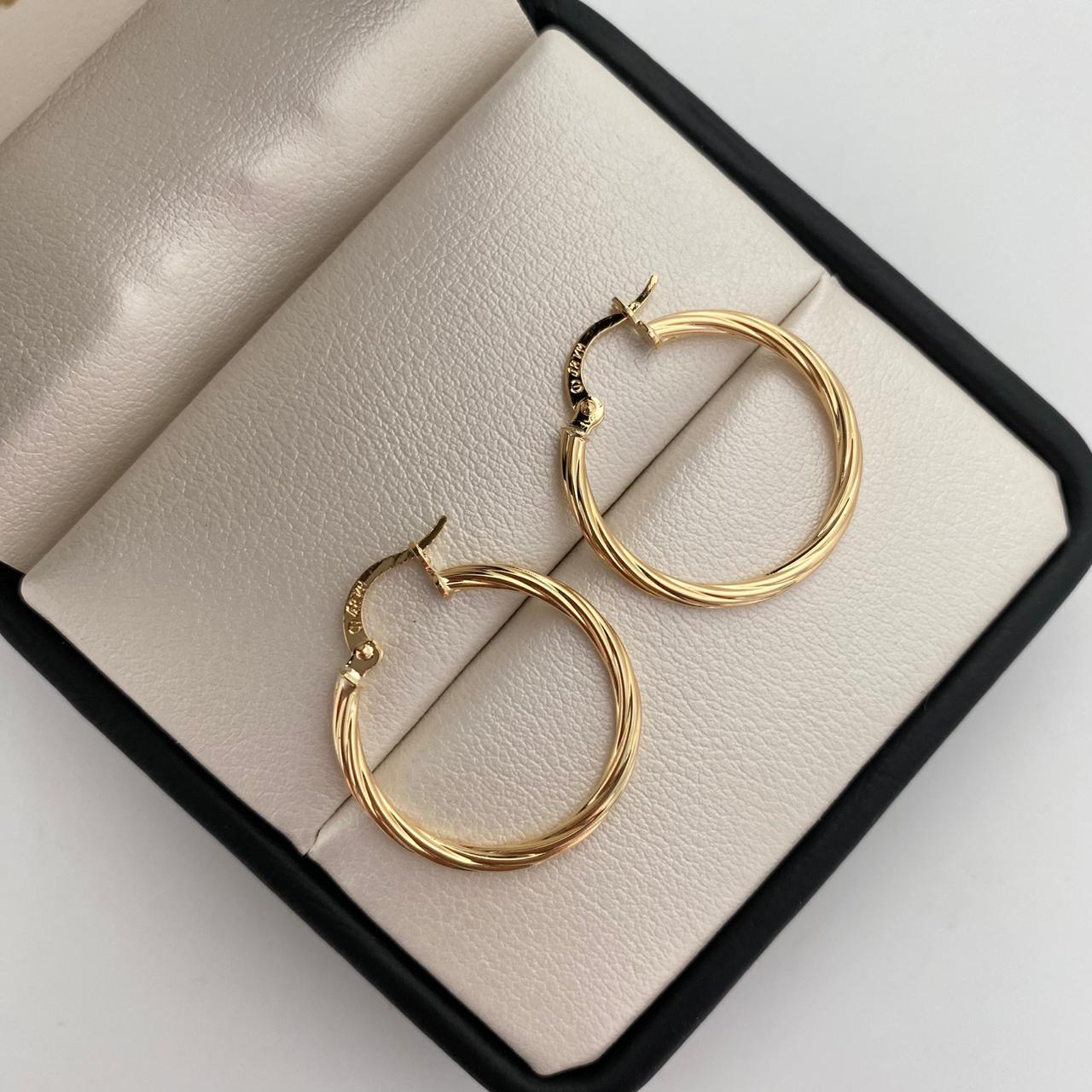 Candonga Entorchada Oro amarillo 18k 1,5 Gr / 2,5 Cm