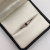 Anillo circones blancos y azul rey Oro amarillo 18k / Talla 7 / 1,65 Gr / 1,4 mm