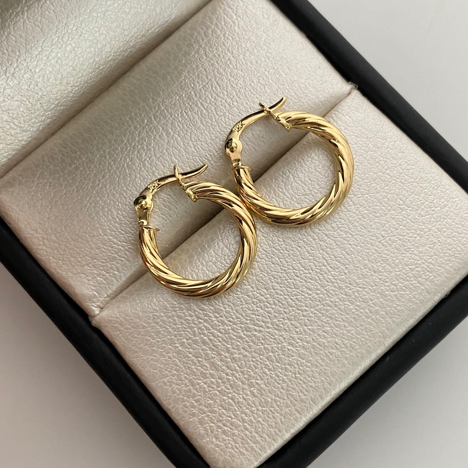 Candonga mini entorchada Oro amarillo 18k 1,10 Gr / 1,5 Cm