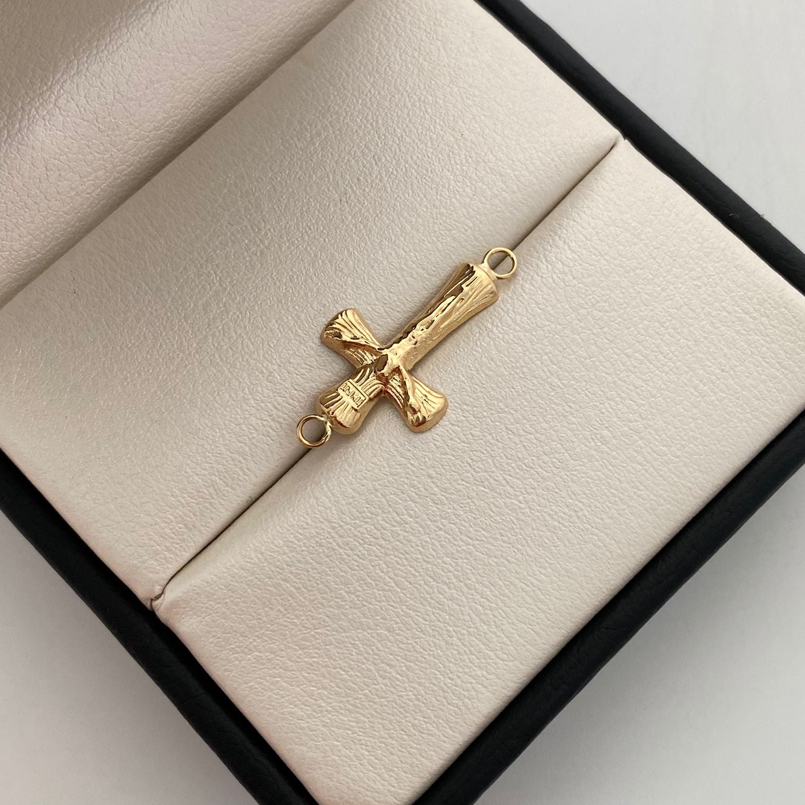 Herraje Cruz Cristo Oro amarillo 18k 0,7 Gr / 2,5 Cm