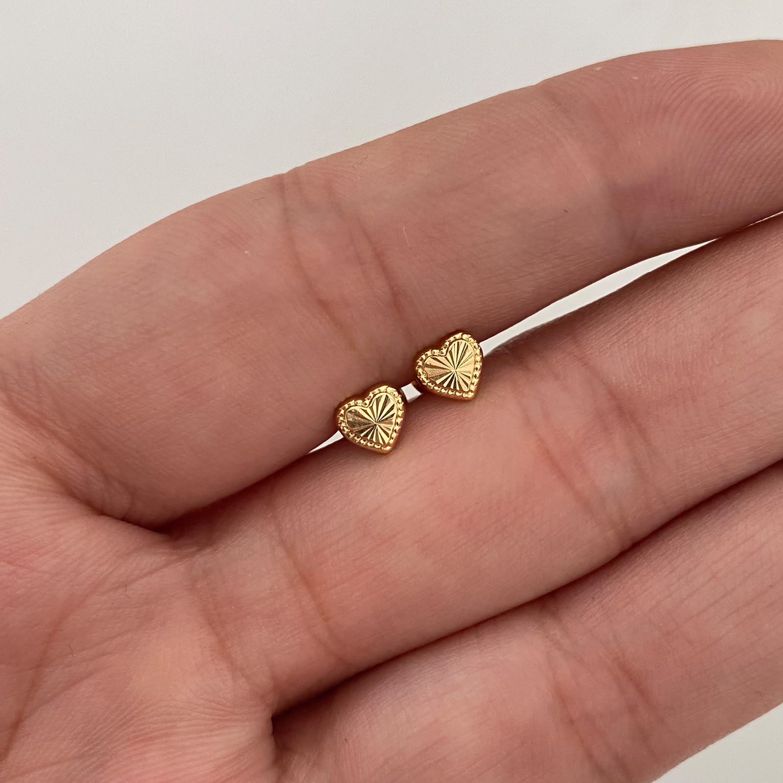 Topos Corazon Diamantado Oro amarillo 18k 0,55 Gr / 5 mm