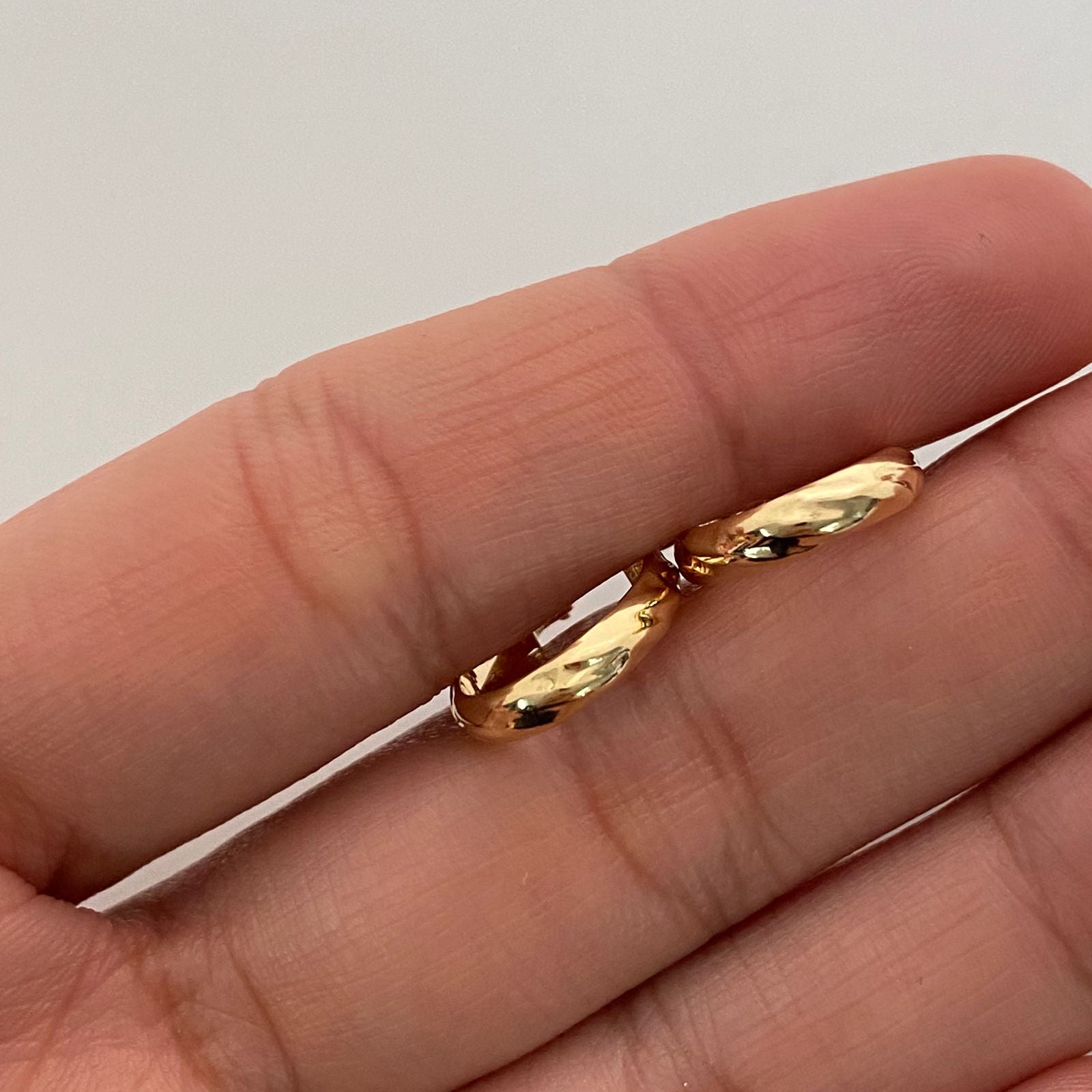 Candonga ovalada  Oro amarillo 18k 1,20 Gr / 1,8 Cm