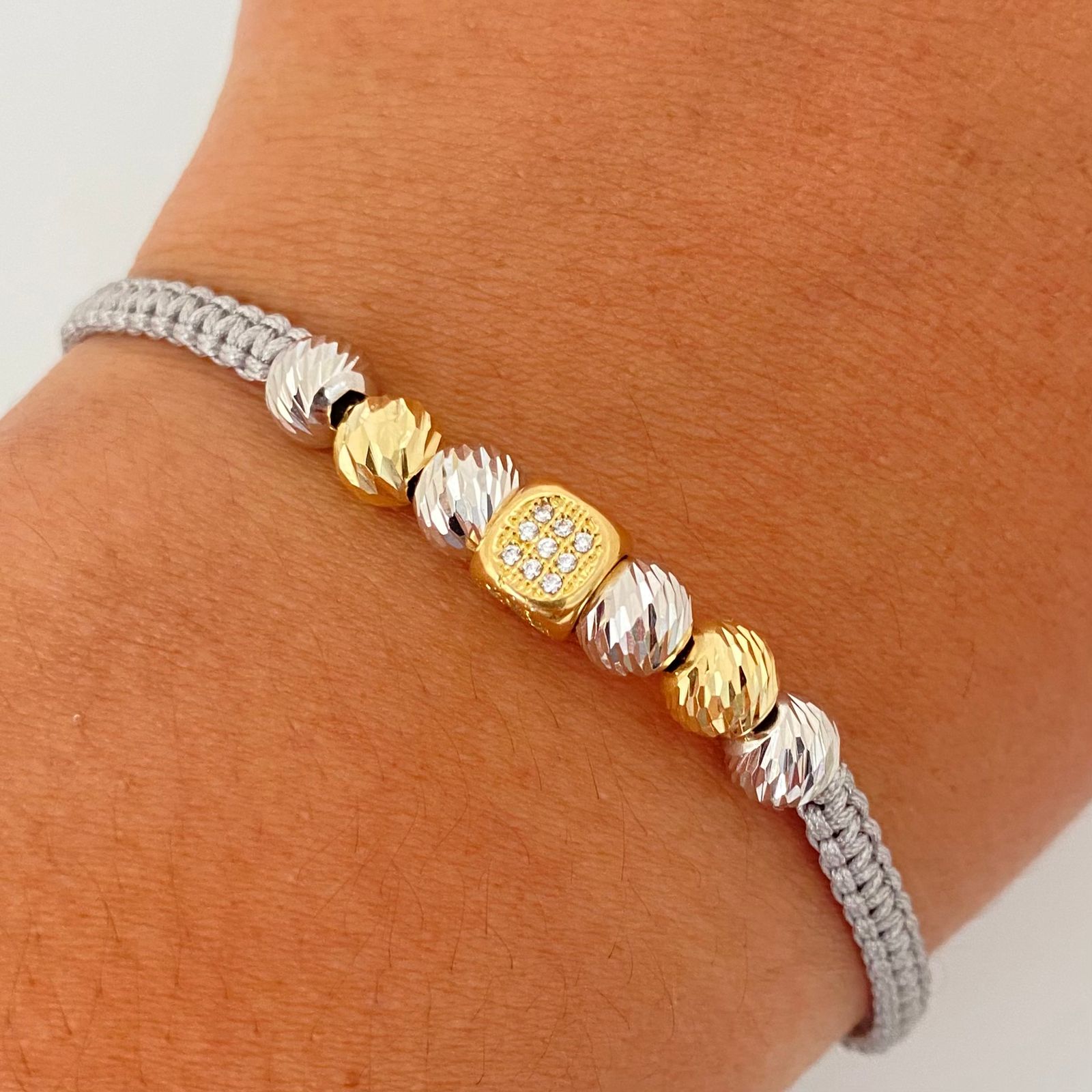 Pulsera tejida herraje cubo casting balines diamantados #6 Oro amarillo y Oro blanco 18k 2,45 Gr