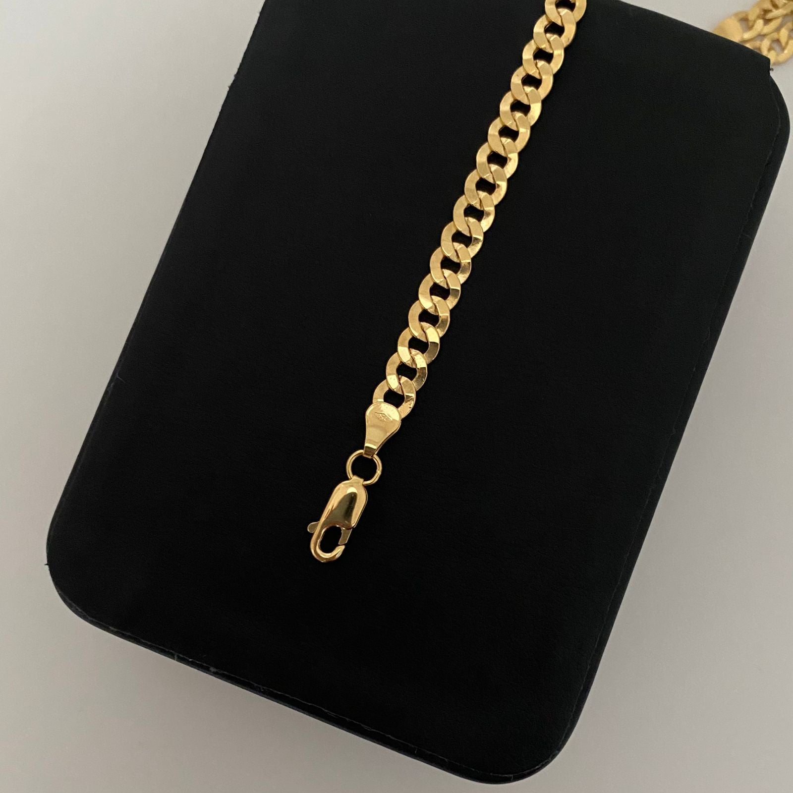 Pulso It cubano Oro amarillo 18k 5,50 Gr / 5,4 mm / 20,5 Cm