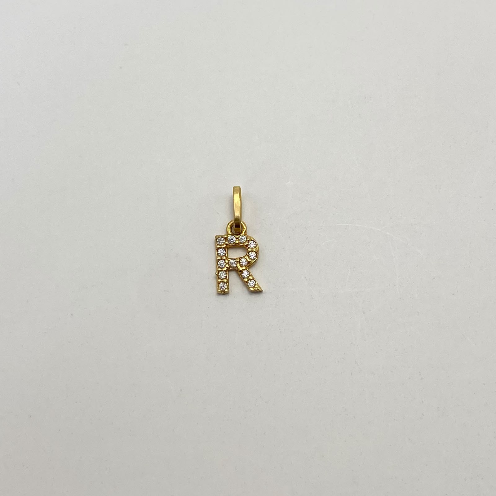 Dije Letra R Casting Oro amarillo 0,50 Gr / 5,94 mm / 1 Cm