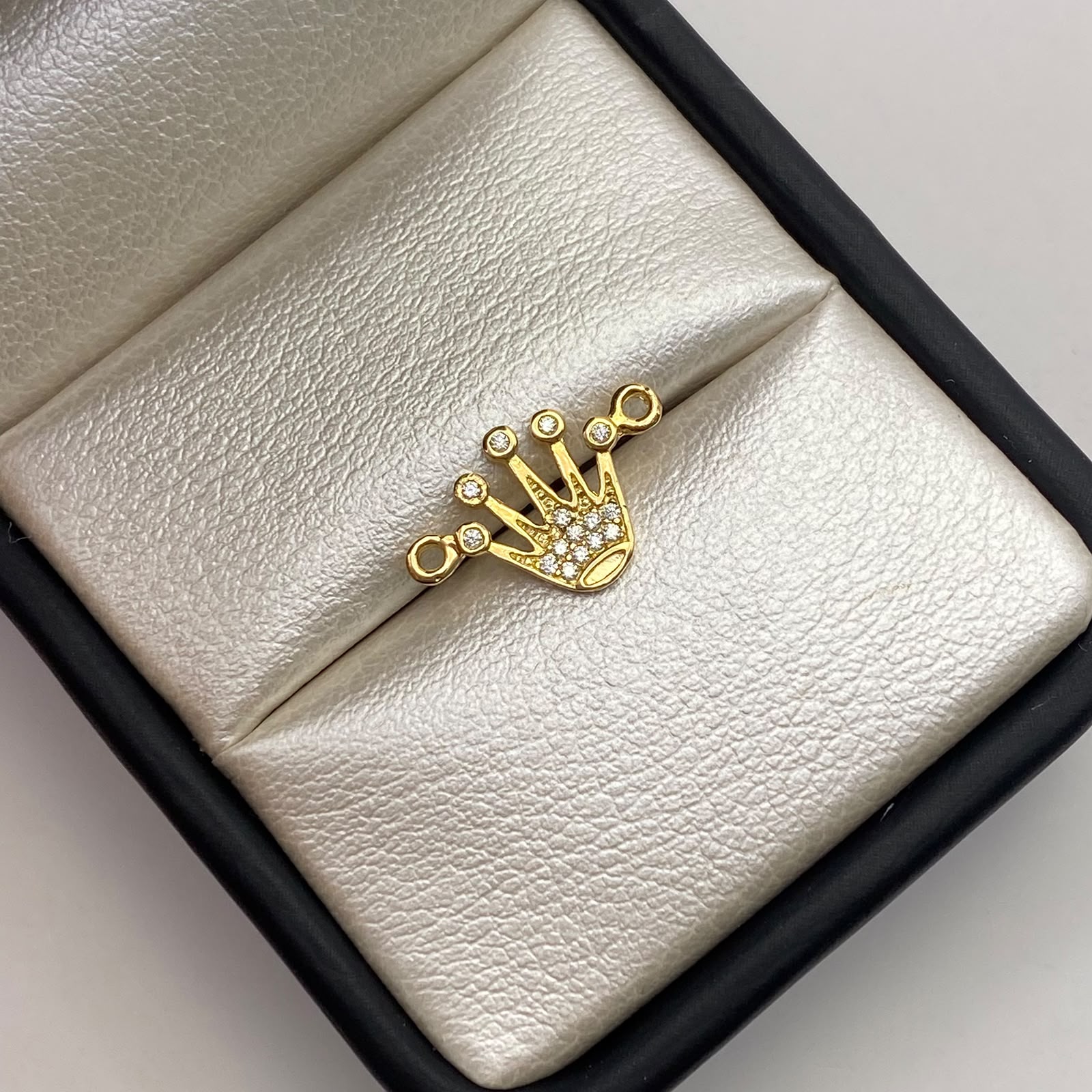 Herraje corona circones blancos Oro amarillo 18k 0,77 Gr / 1,5 Cm
