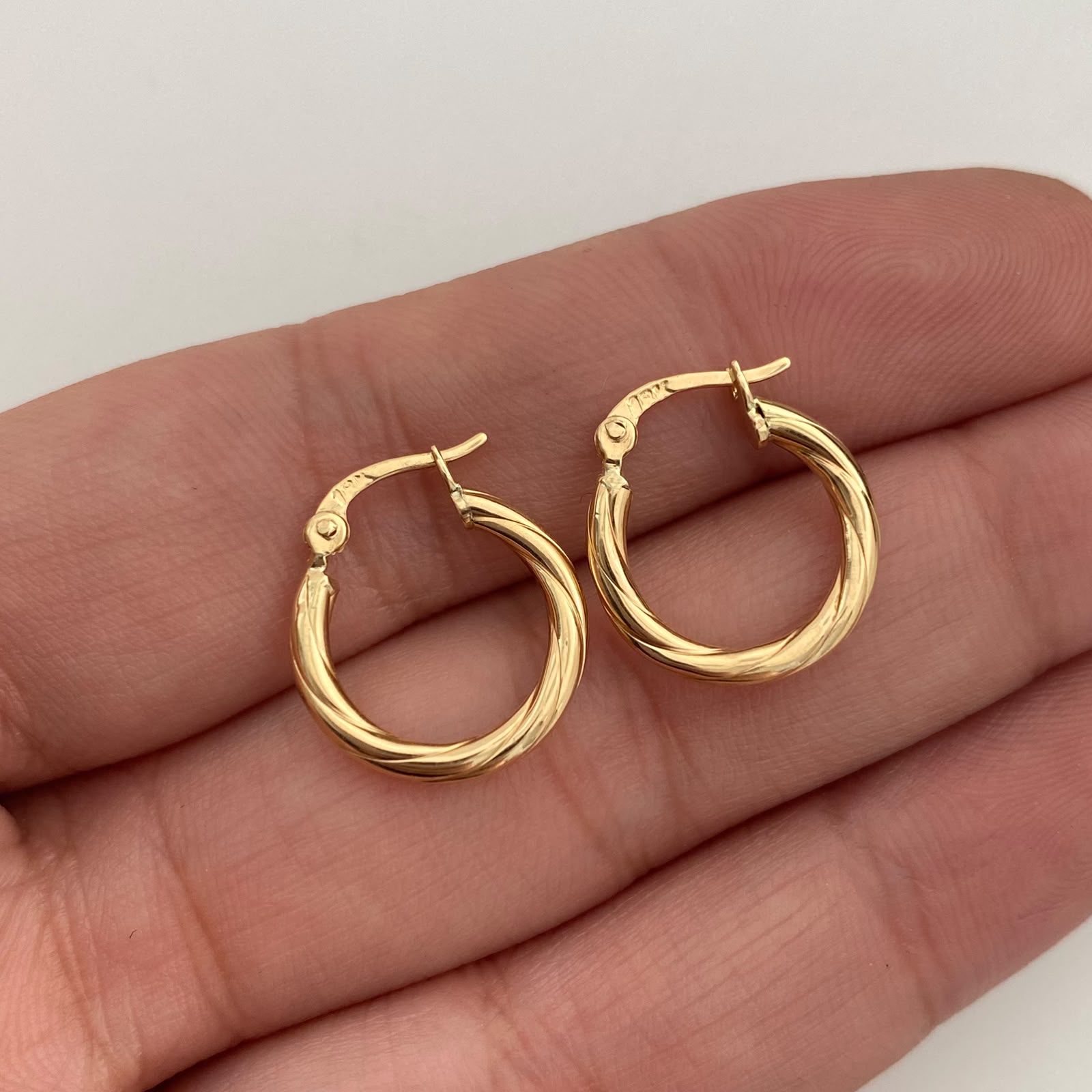 Candonga Entorchada Oro amarillo 18k 1 Gr / 1,5 Cm