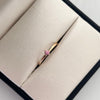 Anillo Solitario Rosa Pastel Oro amarillo 18k / Talla 7 / 1,55 Gr / 1,5 mm