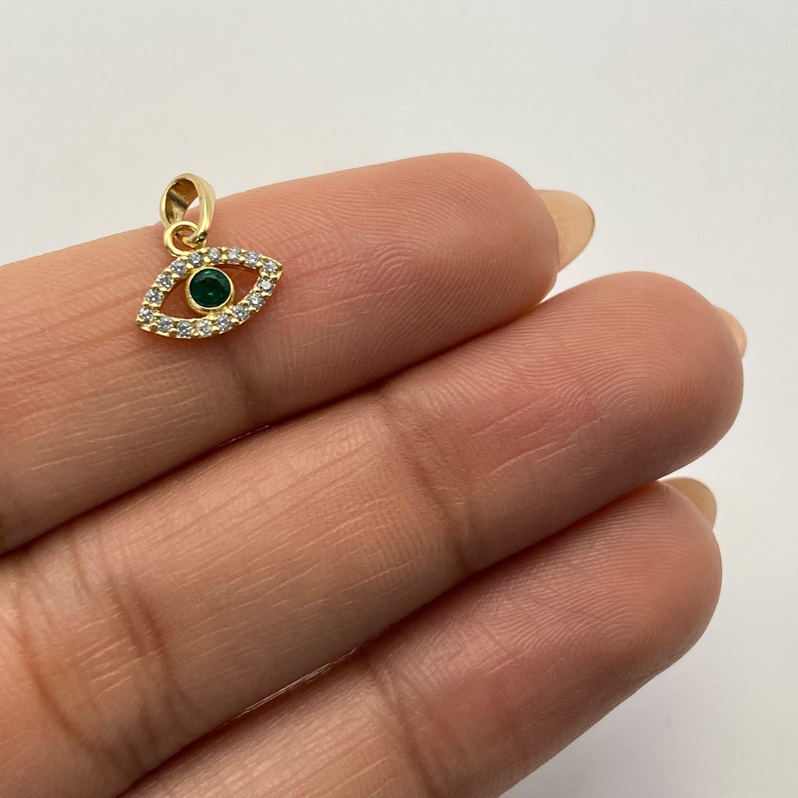 Dije Ojo turco circon verde Oro amarillo 18k 0,6 Gr / 10 mm / 1,2 Cm