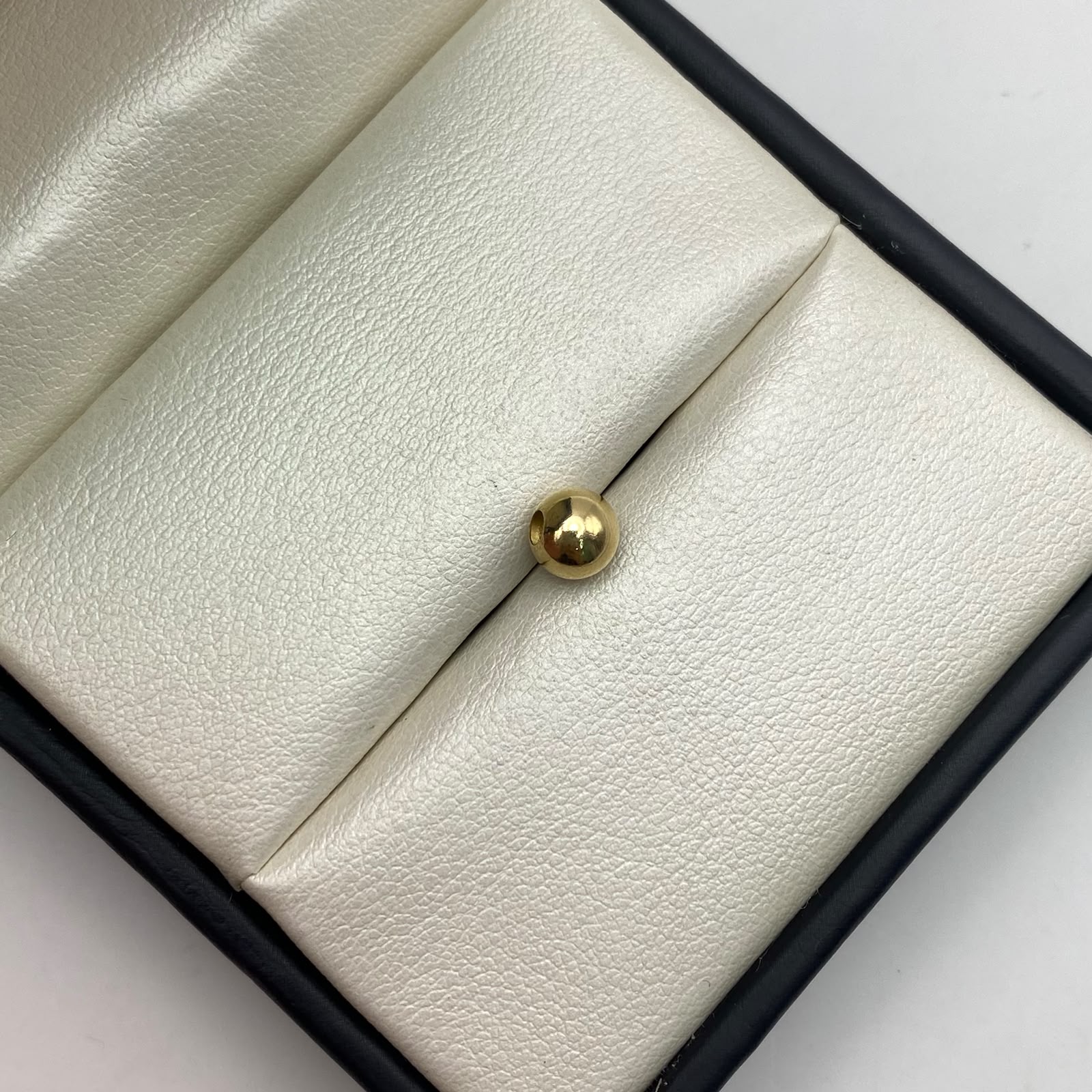 Bola Lisa 6mm Oro amarillo 18k 0,2 Gr