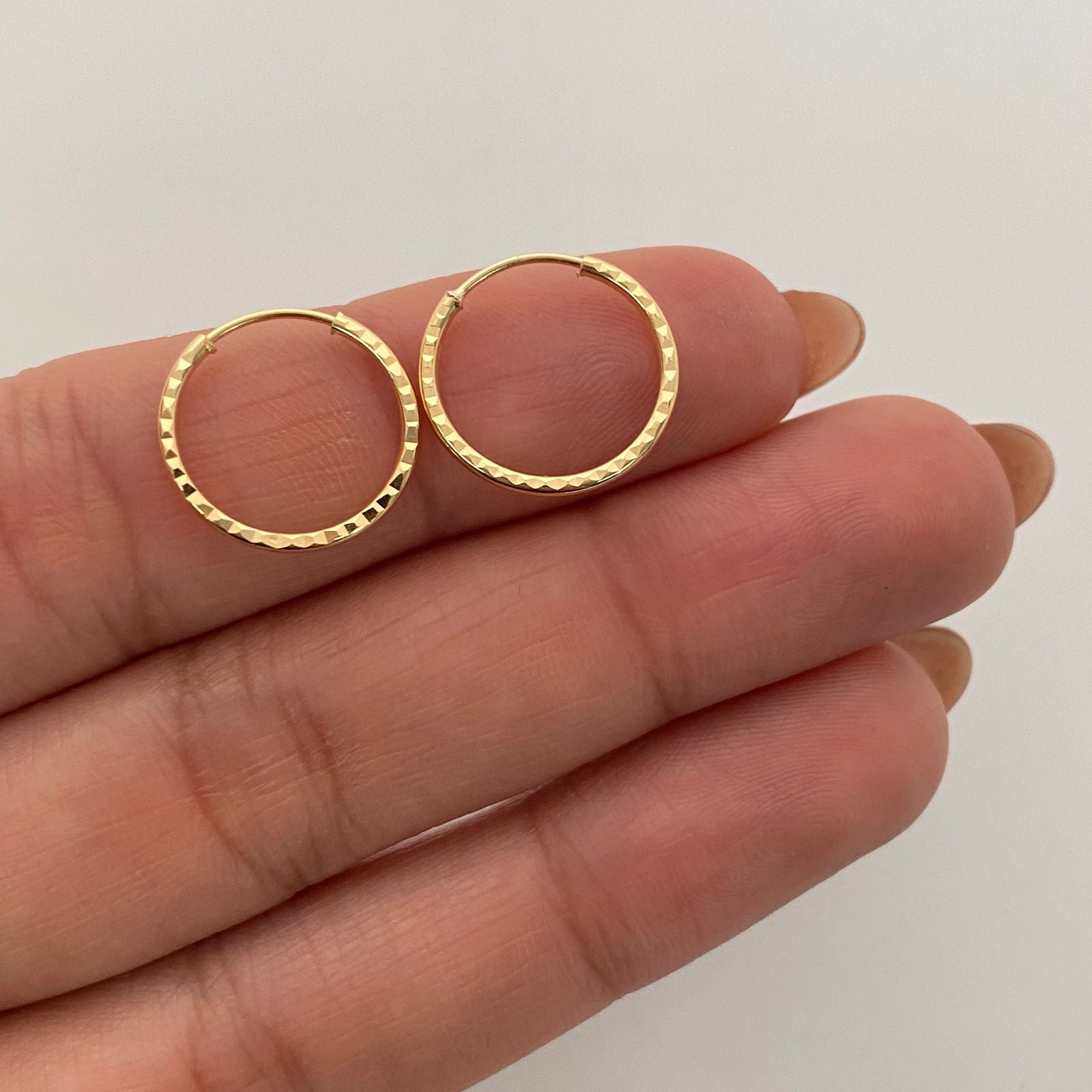 Candonga imperdible diamantada Oro amarillo 18k 0,75 Gr / 1,5 Cm