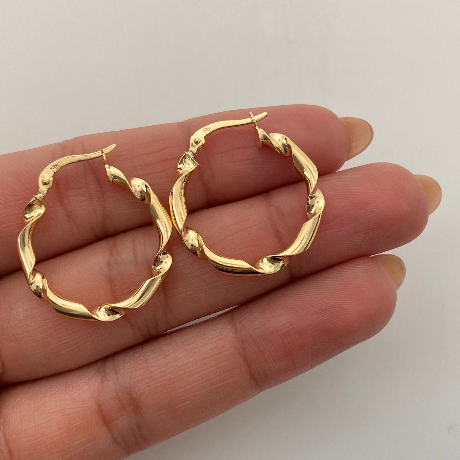 Candonga Entorchada Oro amarillo 18k 1,8 Gr / 2,5 Cm